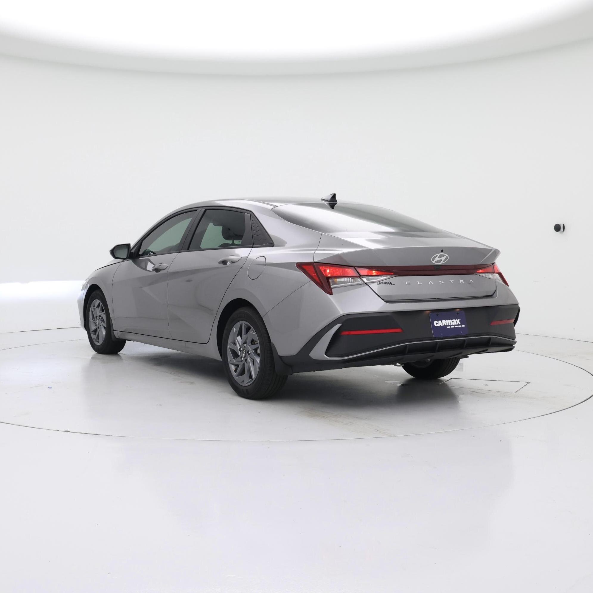 Thumbnail: 2024 Hyundai Elantra - 2