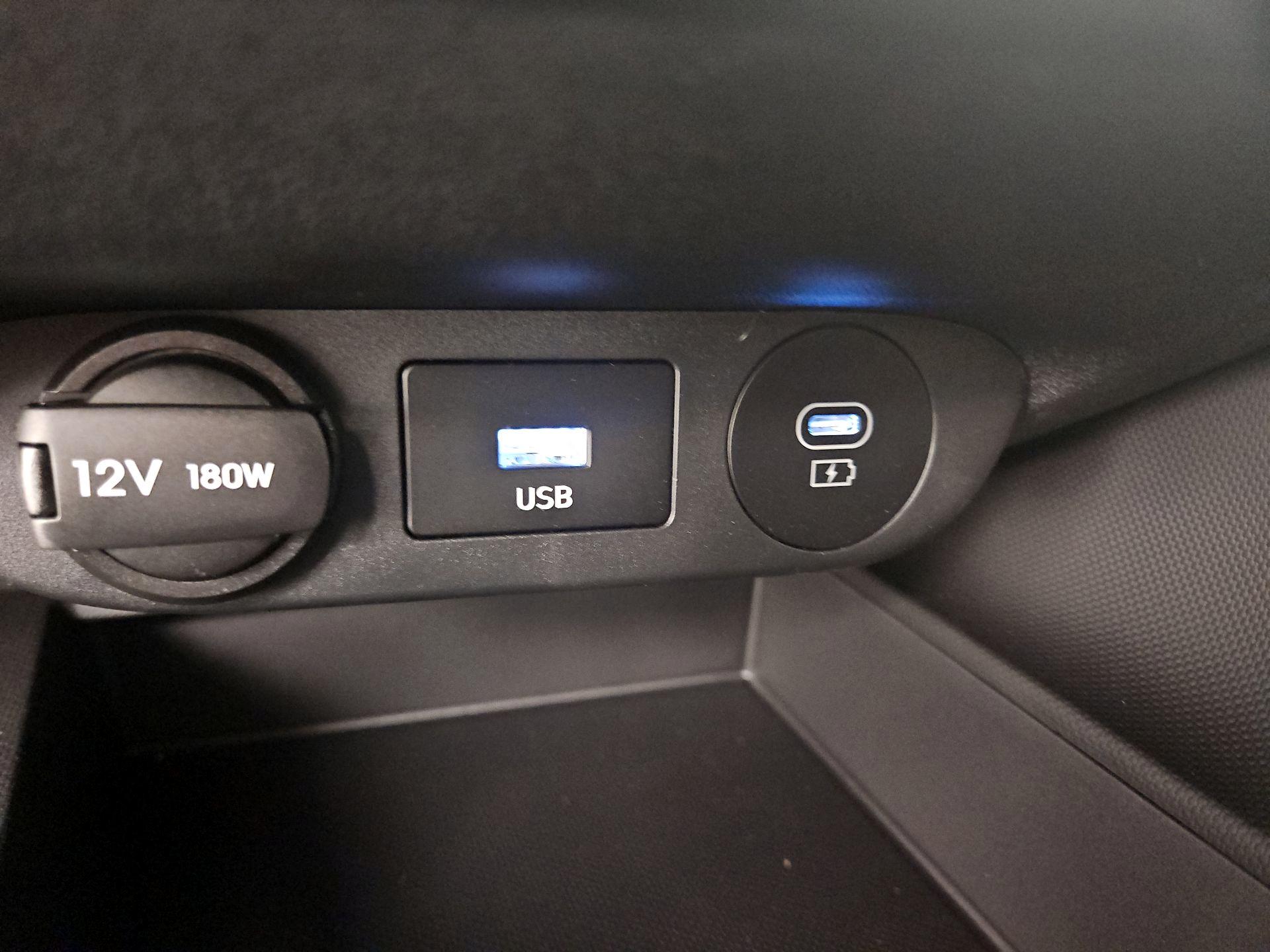 Thumbnail: 2024 Hyundai Elantra - 19