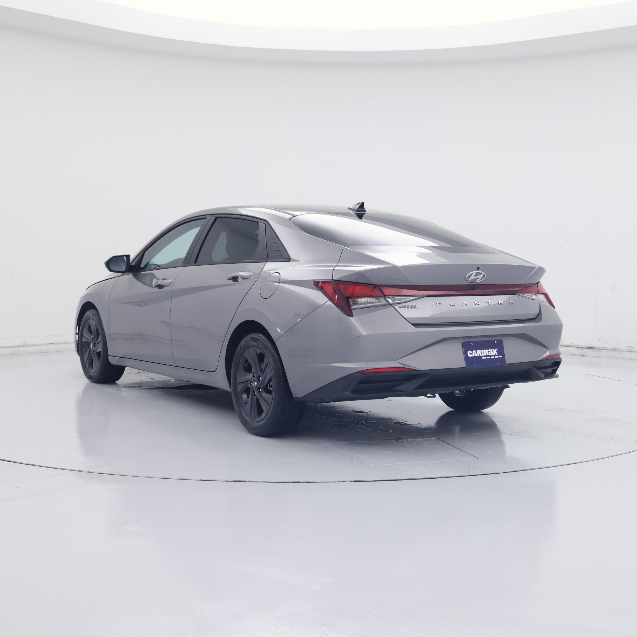 Thumbnail: 2023 Hyundai Elantra - 2