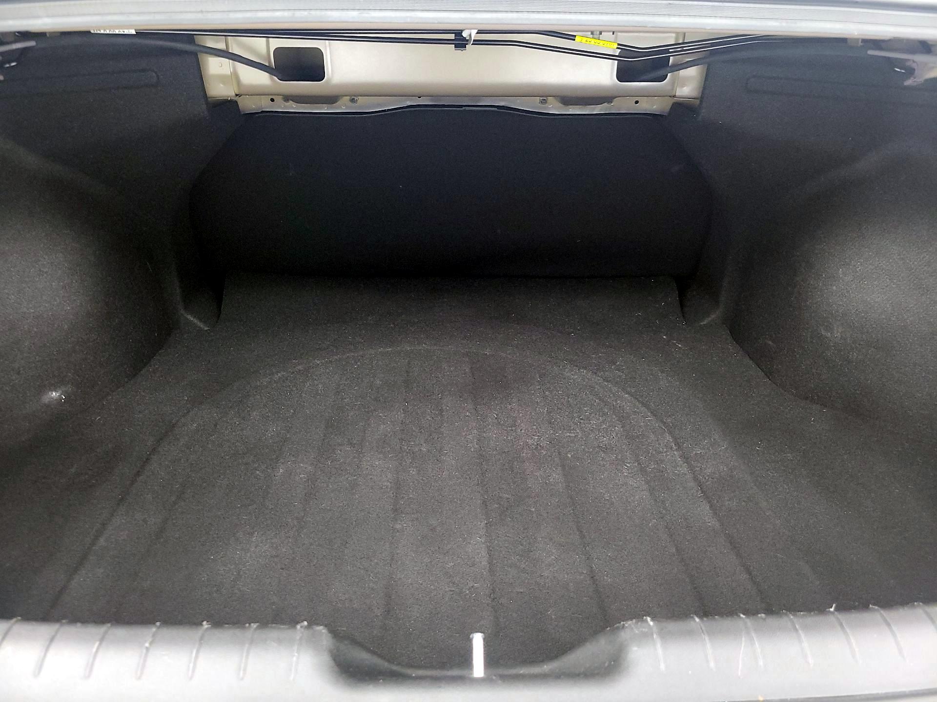 Thumbnail: 2023 Hyundai Elantra - 20