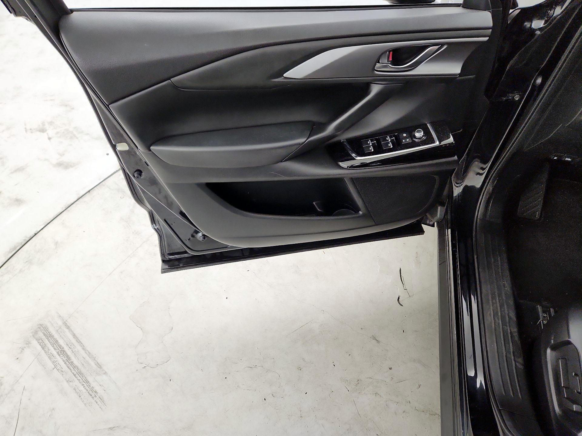 Thumbnail: 2023 Mazda CX-9 - 12