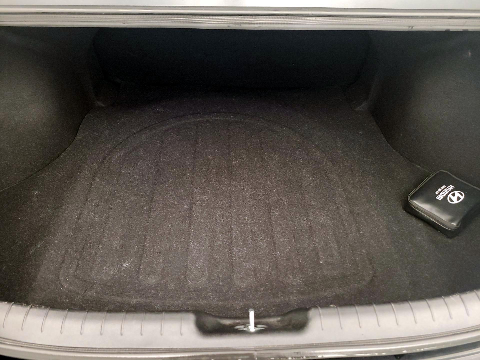 Thumbnail: 2023 Hyundai Elantra - 20