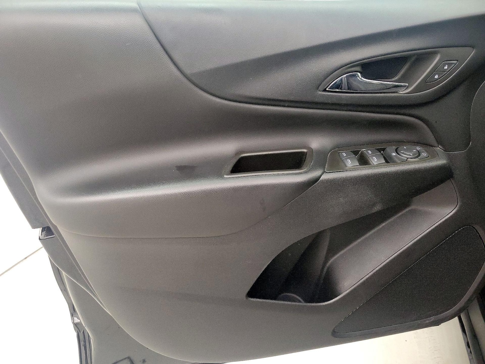 2023 Chevrolet Equinox LT - Photo 13