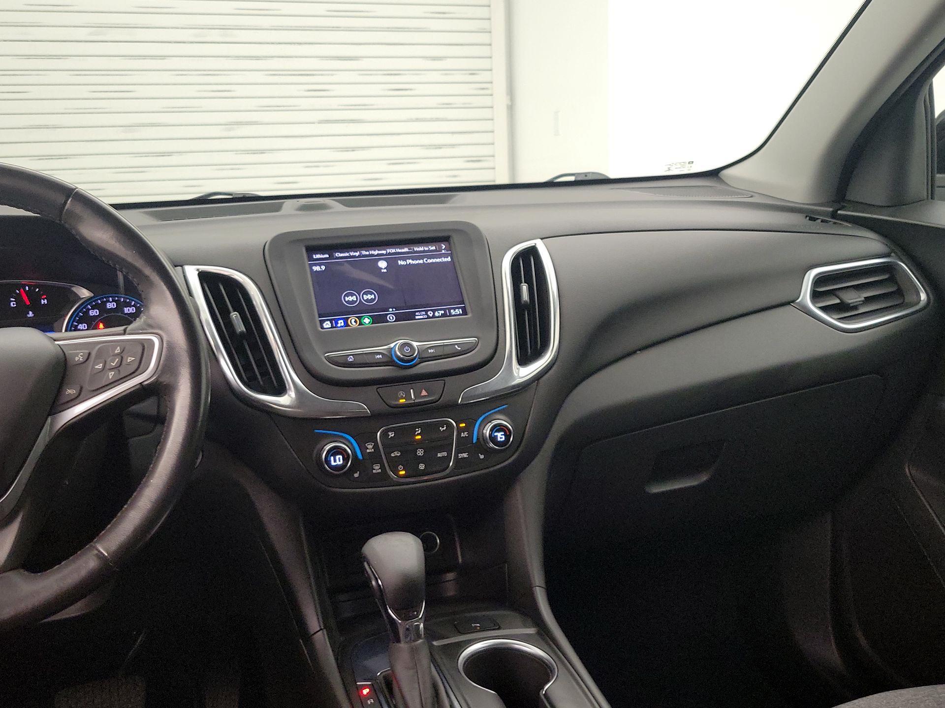 Thumbnail: 2022 Chevrolet Equinox - 9