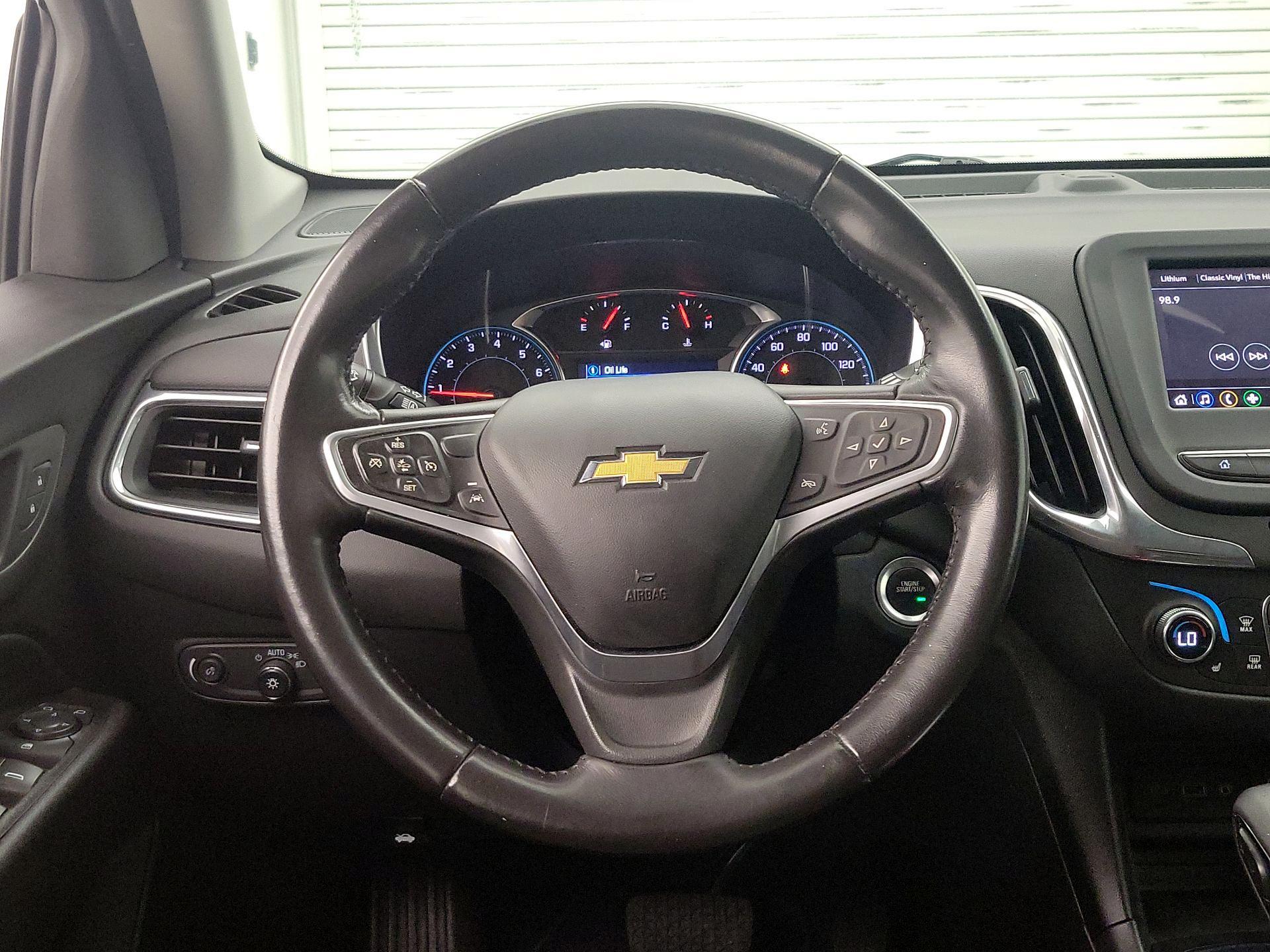 Thumbnail: 2022 Chevrolet Equinox - 10