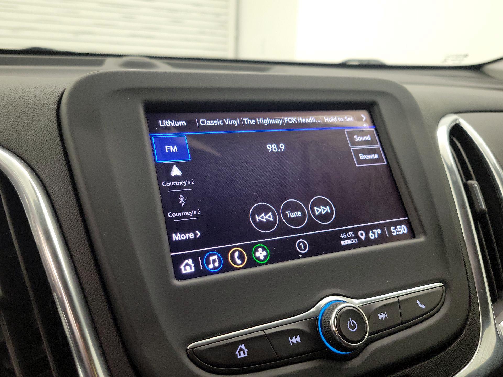 Thumbnail: 2022 Chevrolet Equinox - 15