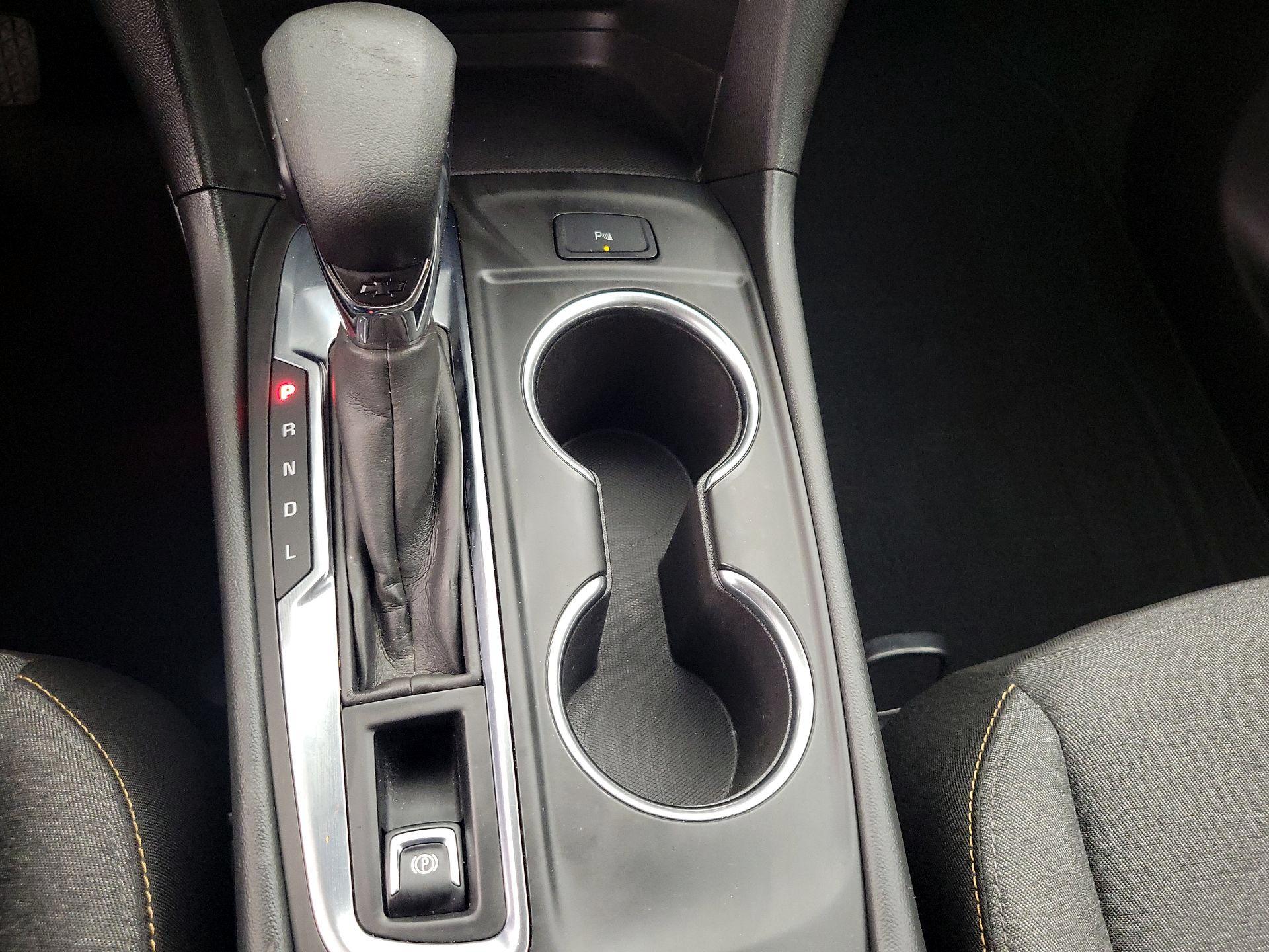 Thumbnail: 2022 Chevrolet Equinox - 17