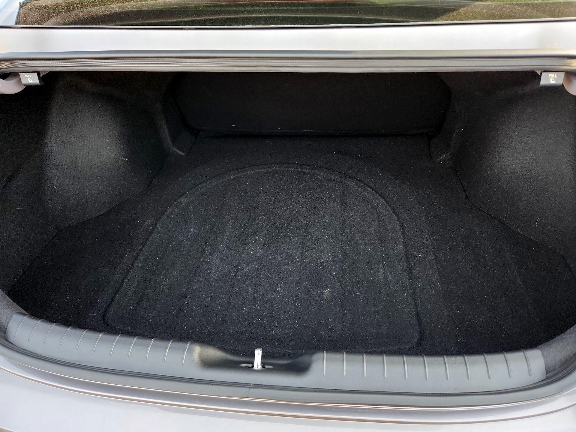 Thumbnail: 2023 Hyundai Elantra - 19