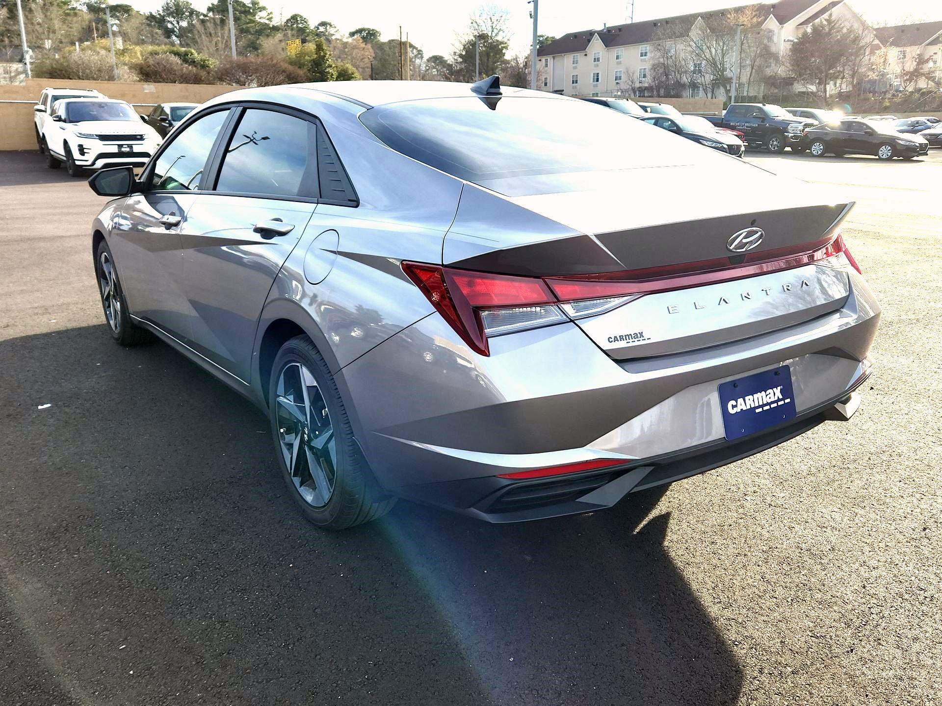 Thumbnail: 2023 Hyundai Elantra - 7