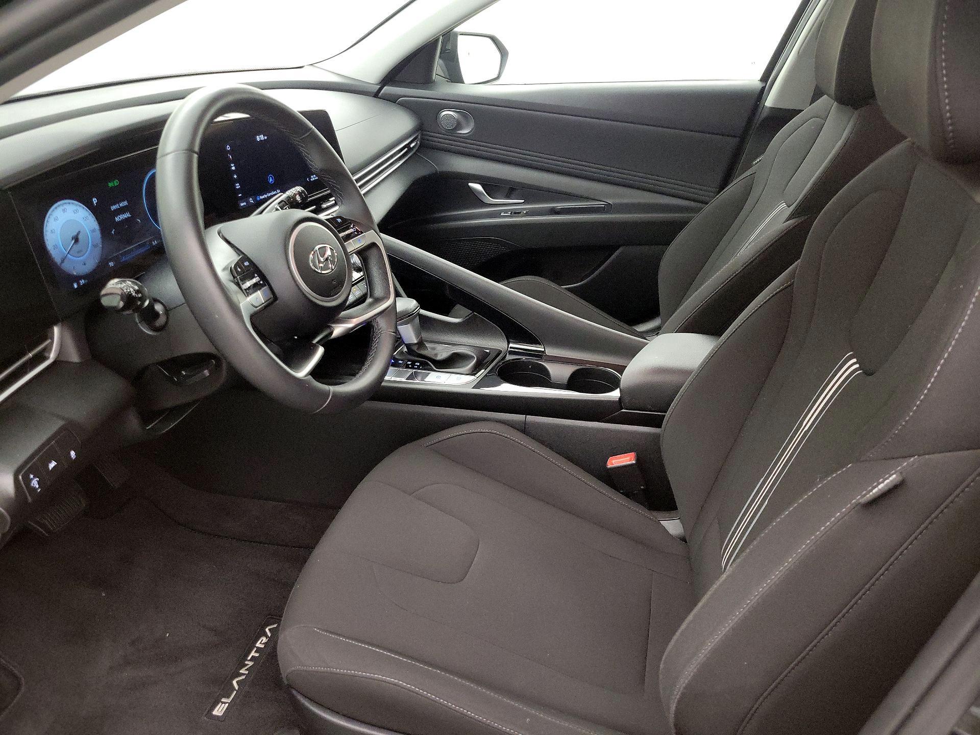 Thumbnail: 2023 Hyundai Elantra - 11