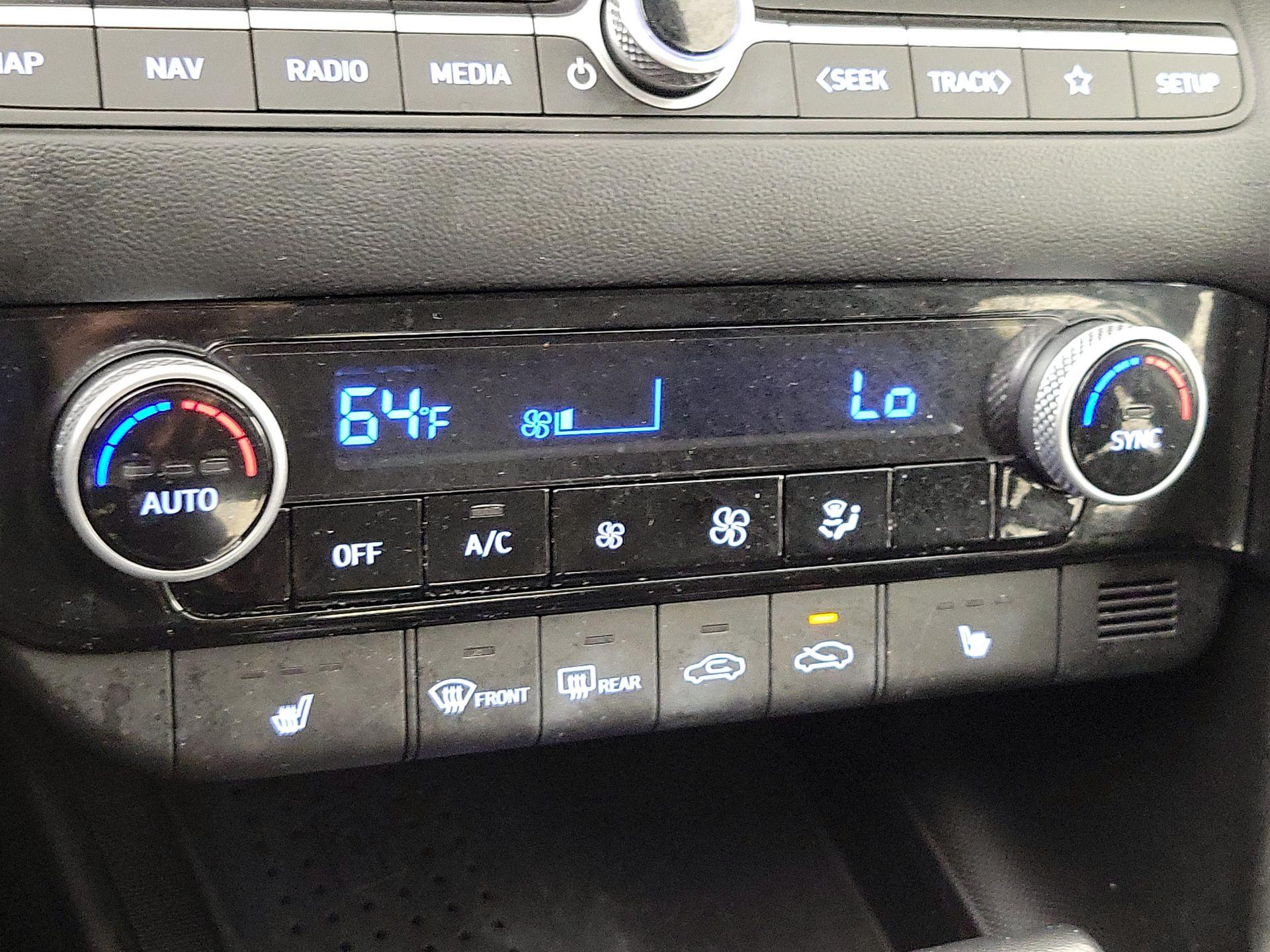 Thumbnail: 2023 Hyundai Elantra - 17