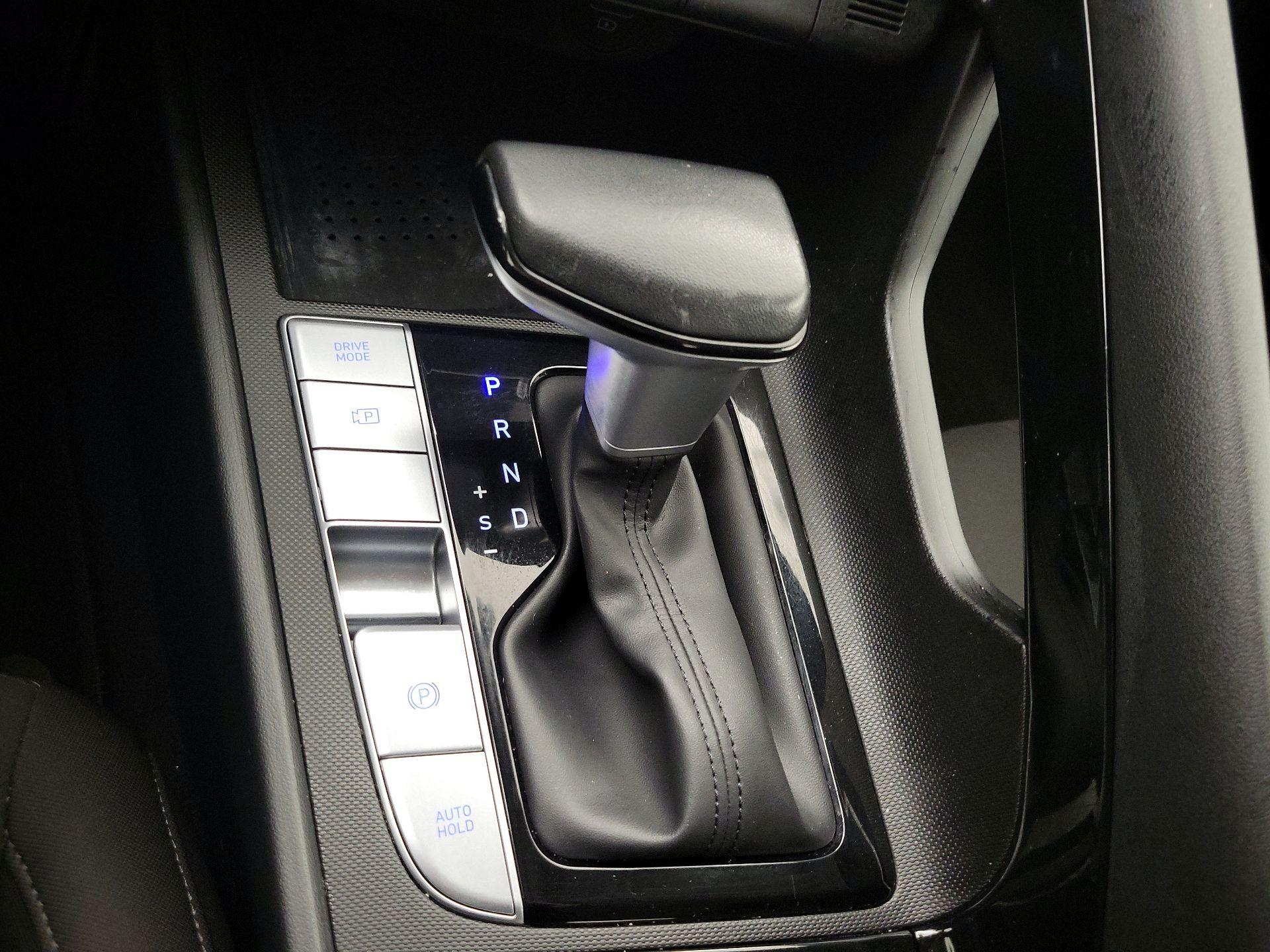 Thumbnail: 2023 Hyundai Elantra - 18