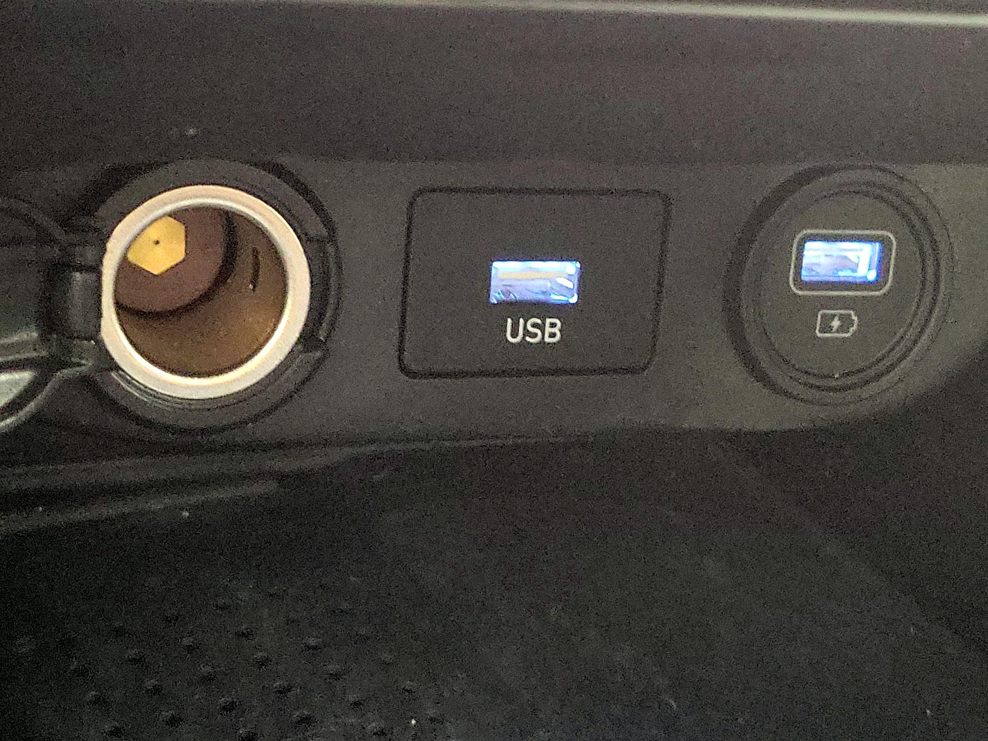 Thumbnail: 2023 Hyundai Elantra - 19