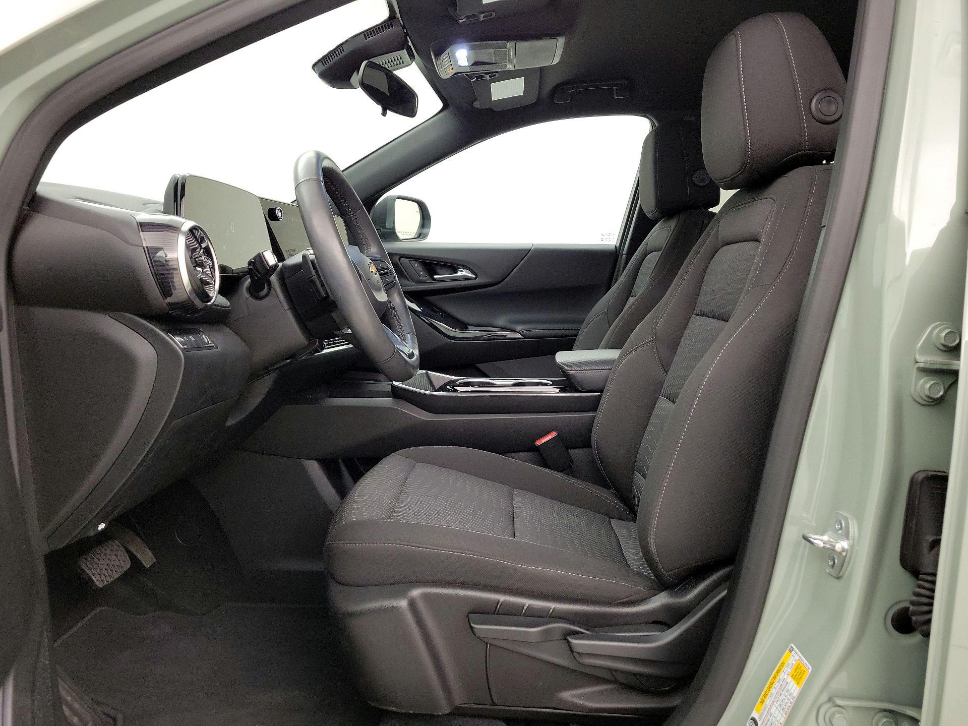 Thumbnail: 2025 Chevrolet Equinox - 11