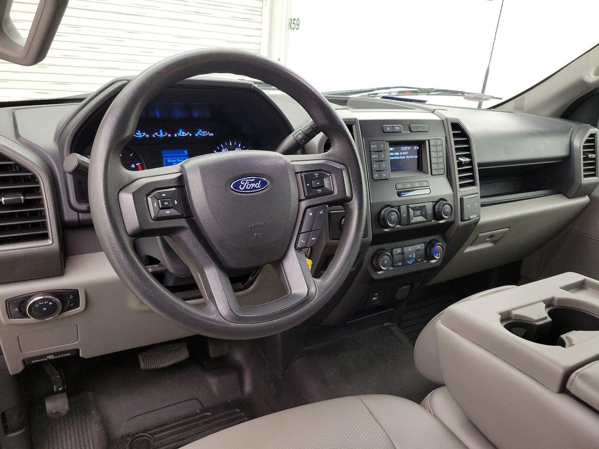 Thumbnail: 2022 Ford F-350 - 9