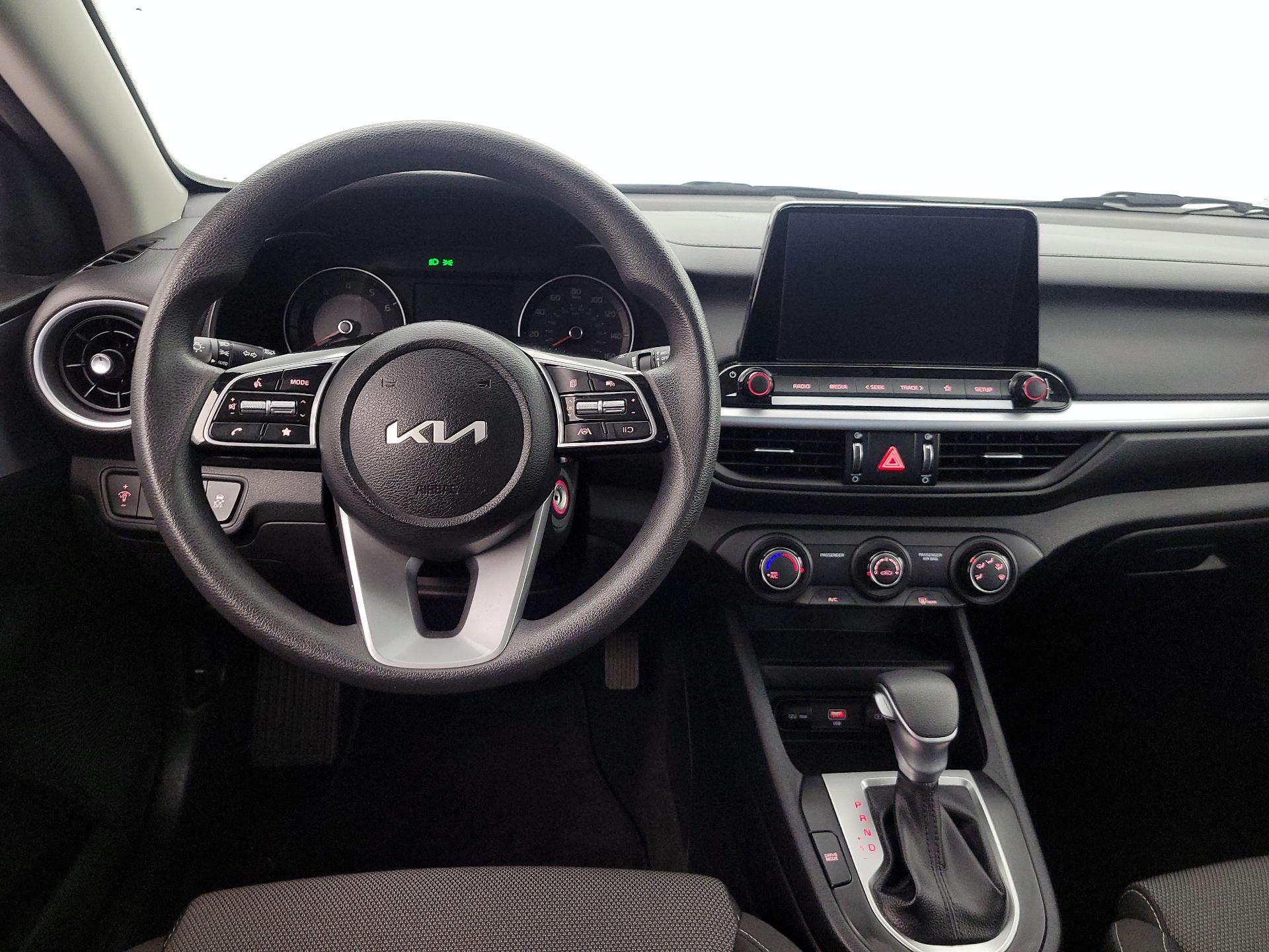 Thumbnail: 2024 Kia Forte - 10