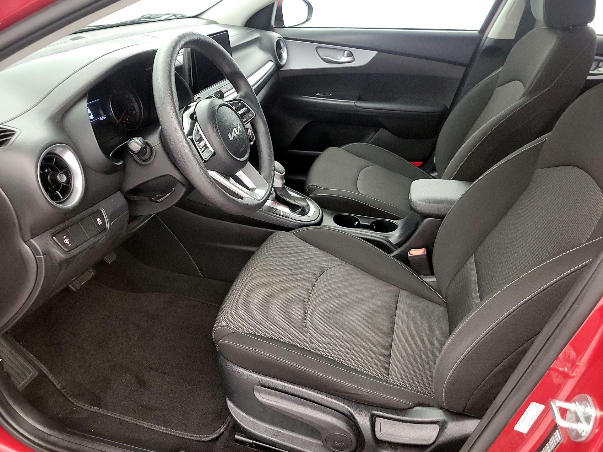 Thumbnail: 2024 Kia Forte - 11