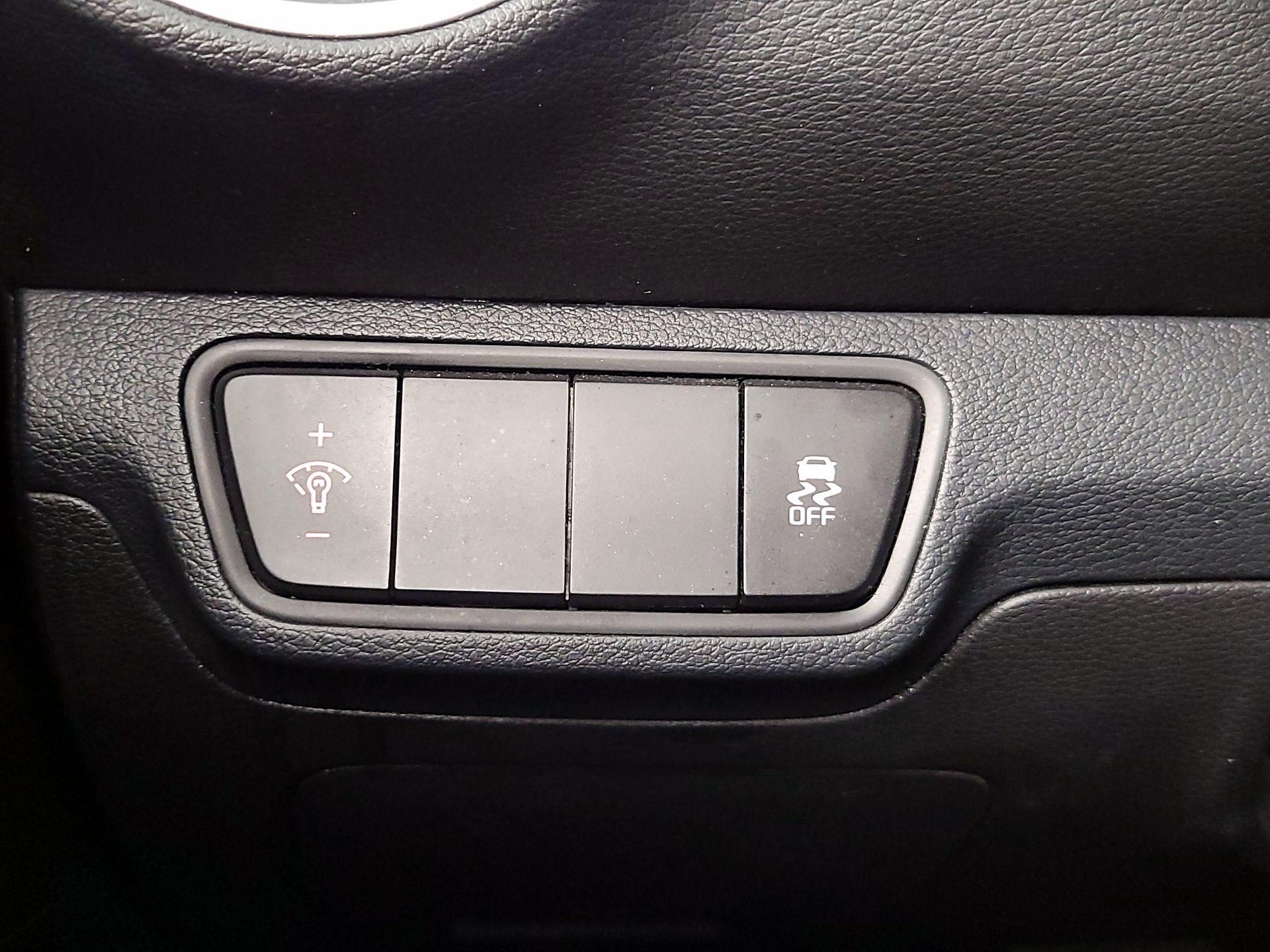 Thumbnail: 2024 Kia Forte - 13