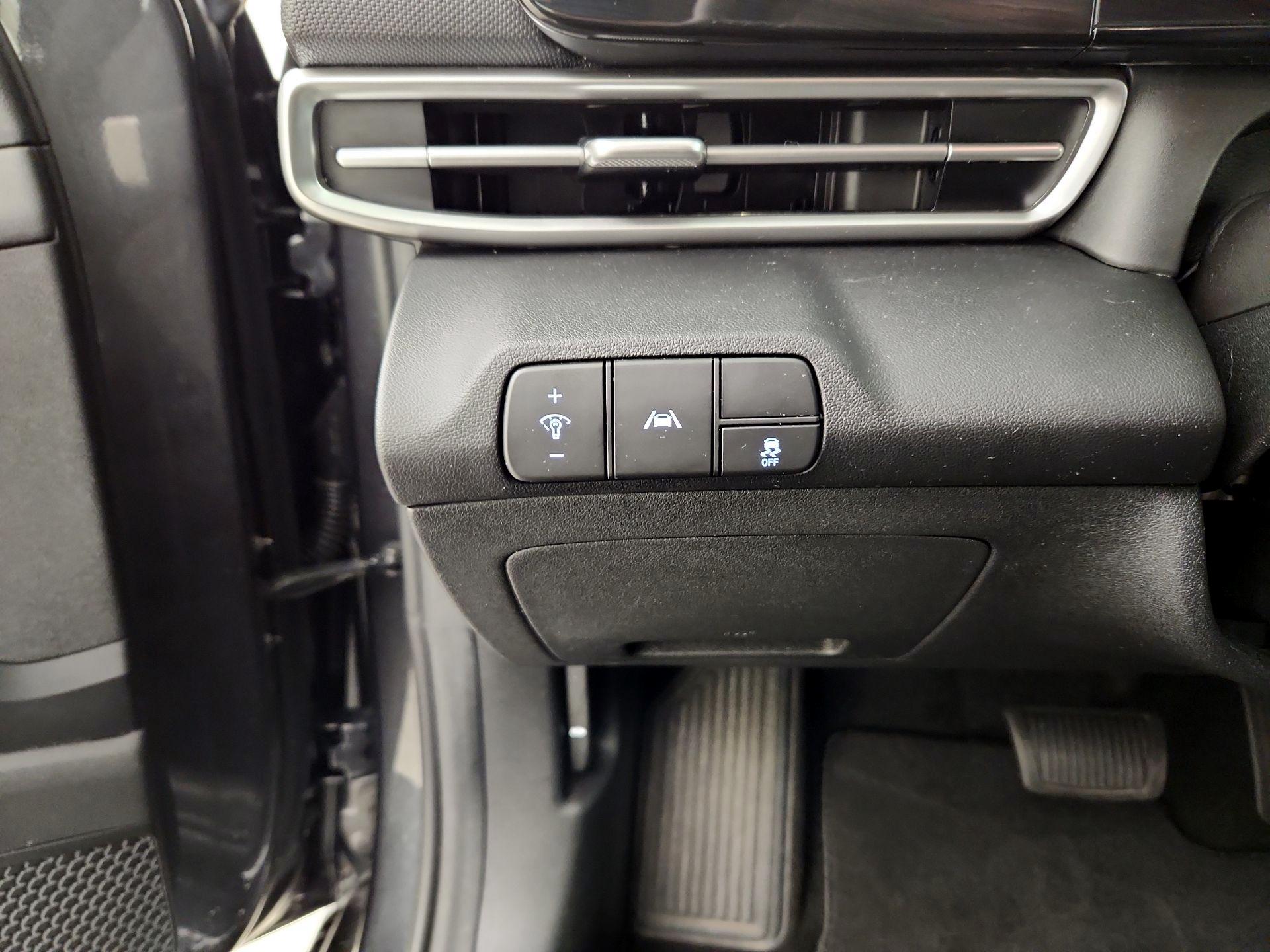 Thumbnail: 2023 Hyundai Elantra - 11