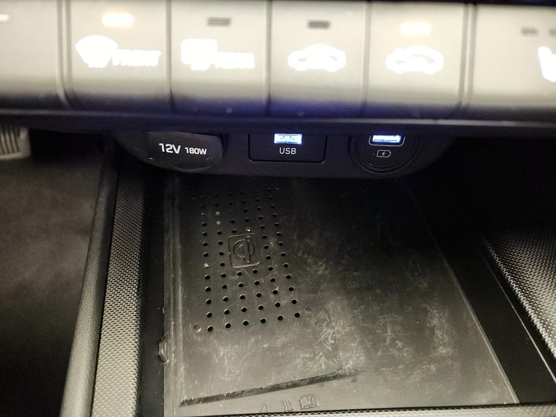 Thumbnail: 2023 Hyundai Elantra - 17