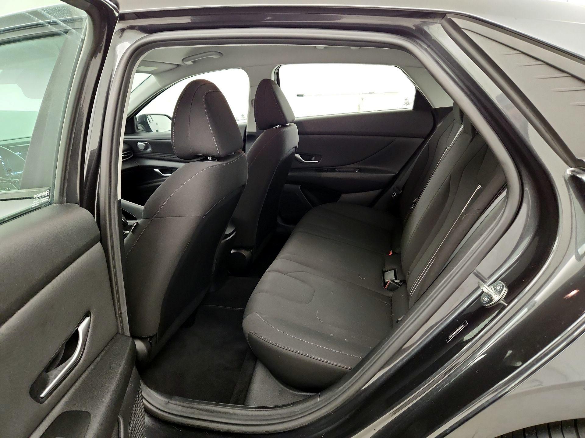 Thumbnail: 2023 Hyundai Elantra - 18