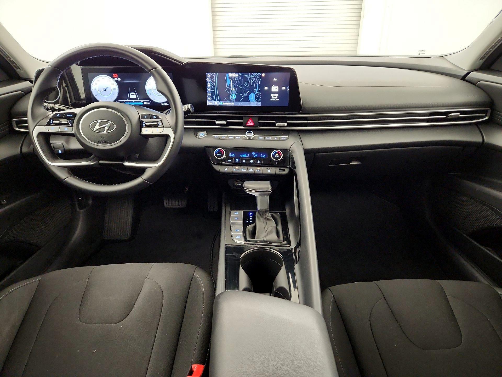 Thumbnail: 2023 Hyundai Elantra - 8