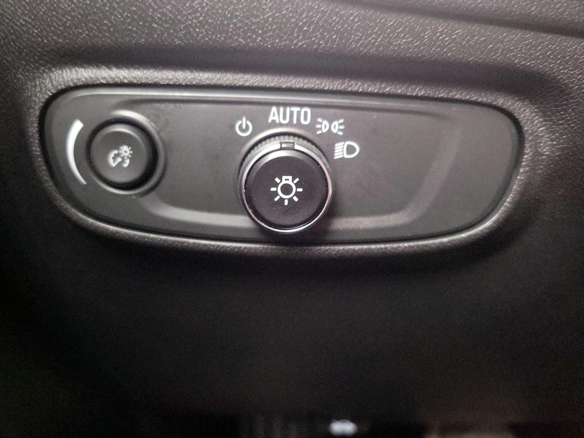 Thumbnail: 2024 Chevrolet Equinox - 13