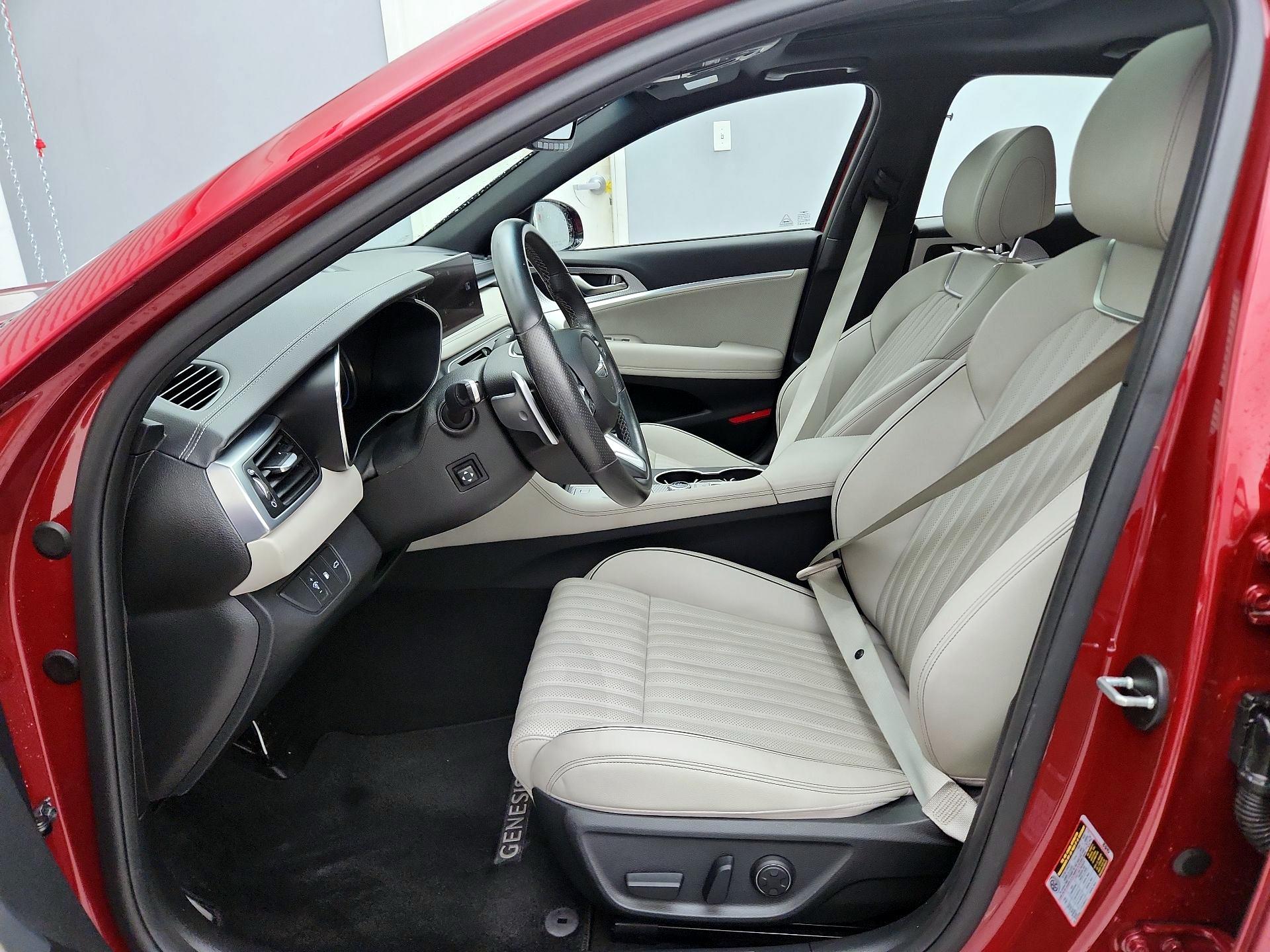 Thumbnail: 2023 Genesis G70 - 11