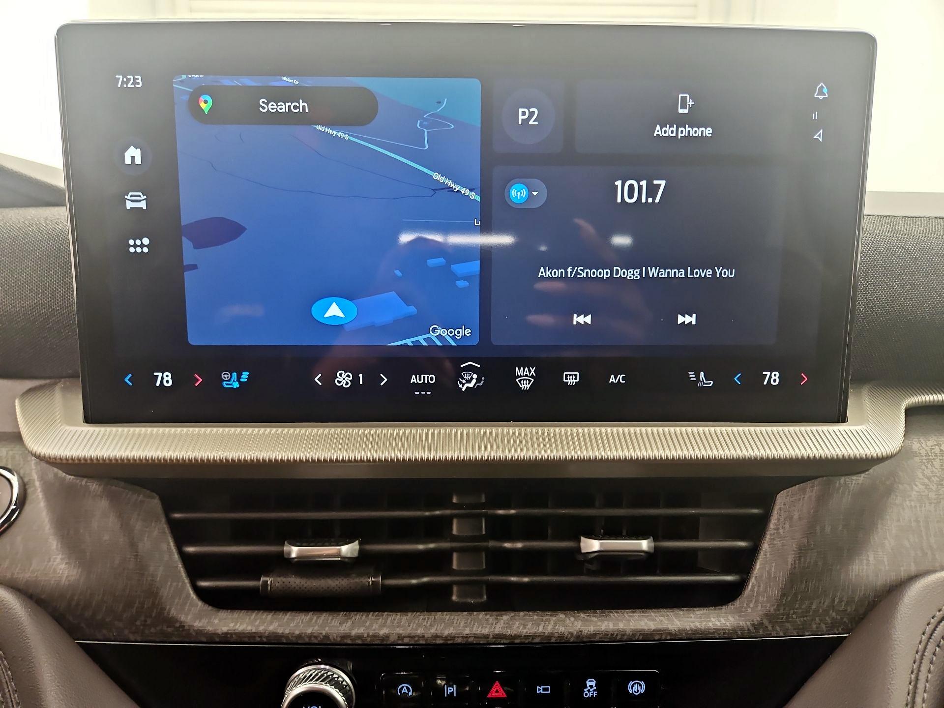 Thumbnail: 2025 Ford Explorer - 16