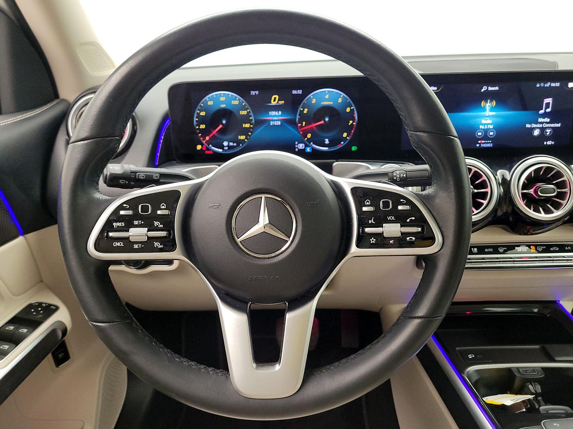 Thumbnail: 2022 Mercedes-Benz GLB - 10