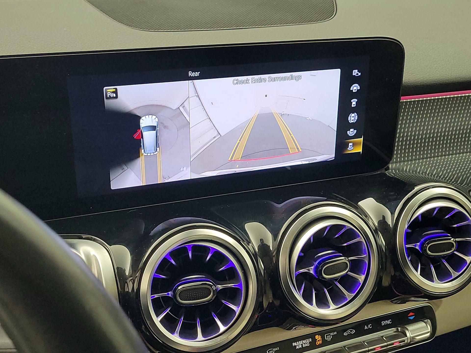 Thumbnail: 2022 Mercedes-Benz GLB - 14