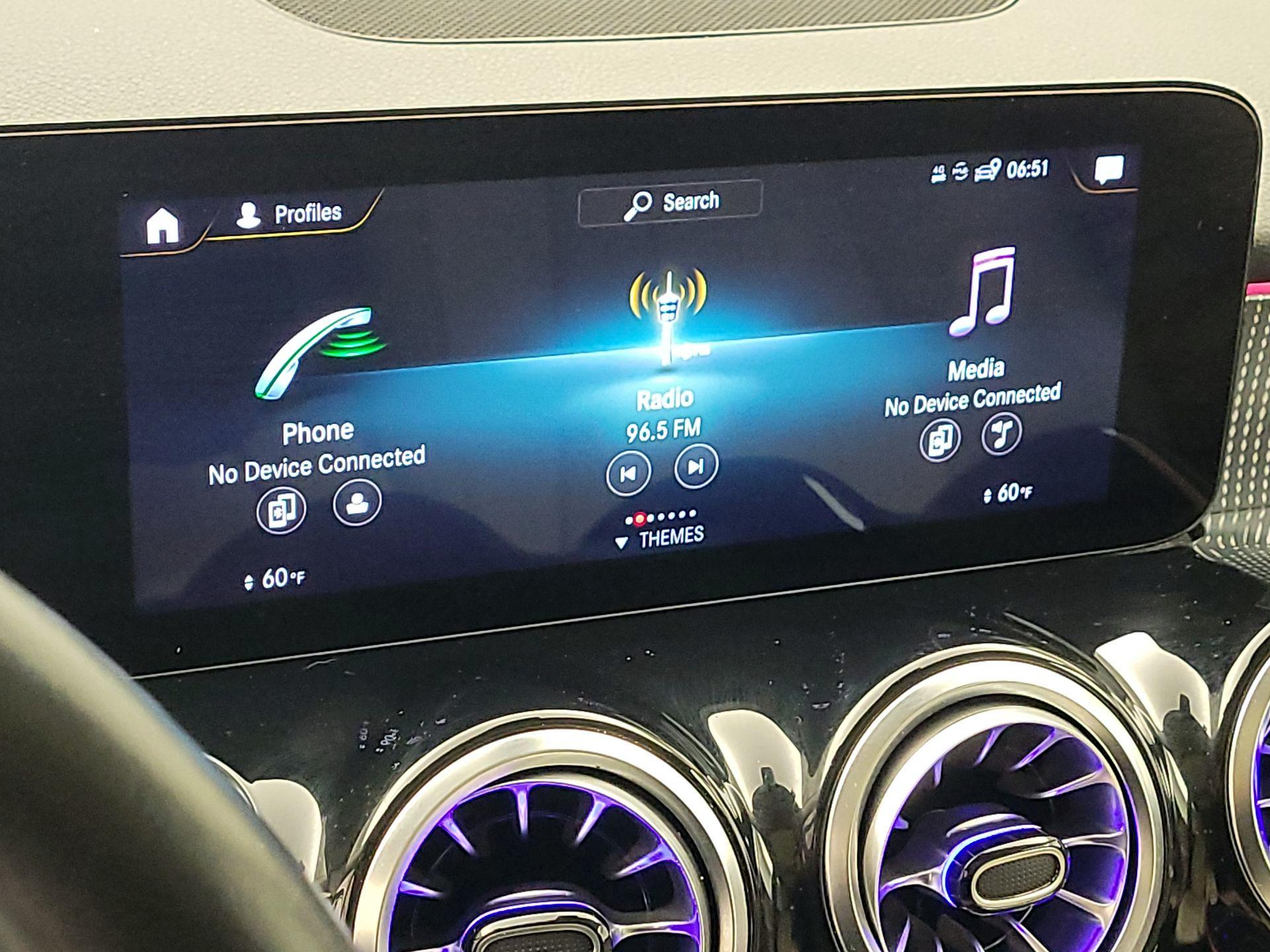 Thumbnail: 2022 Mercedes-Benz GLB - 15