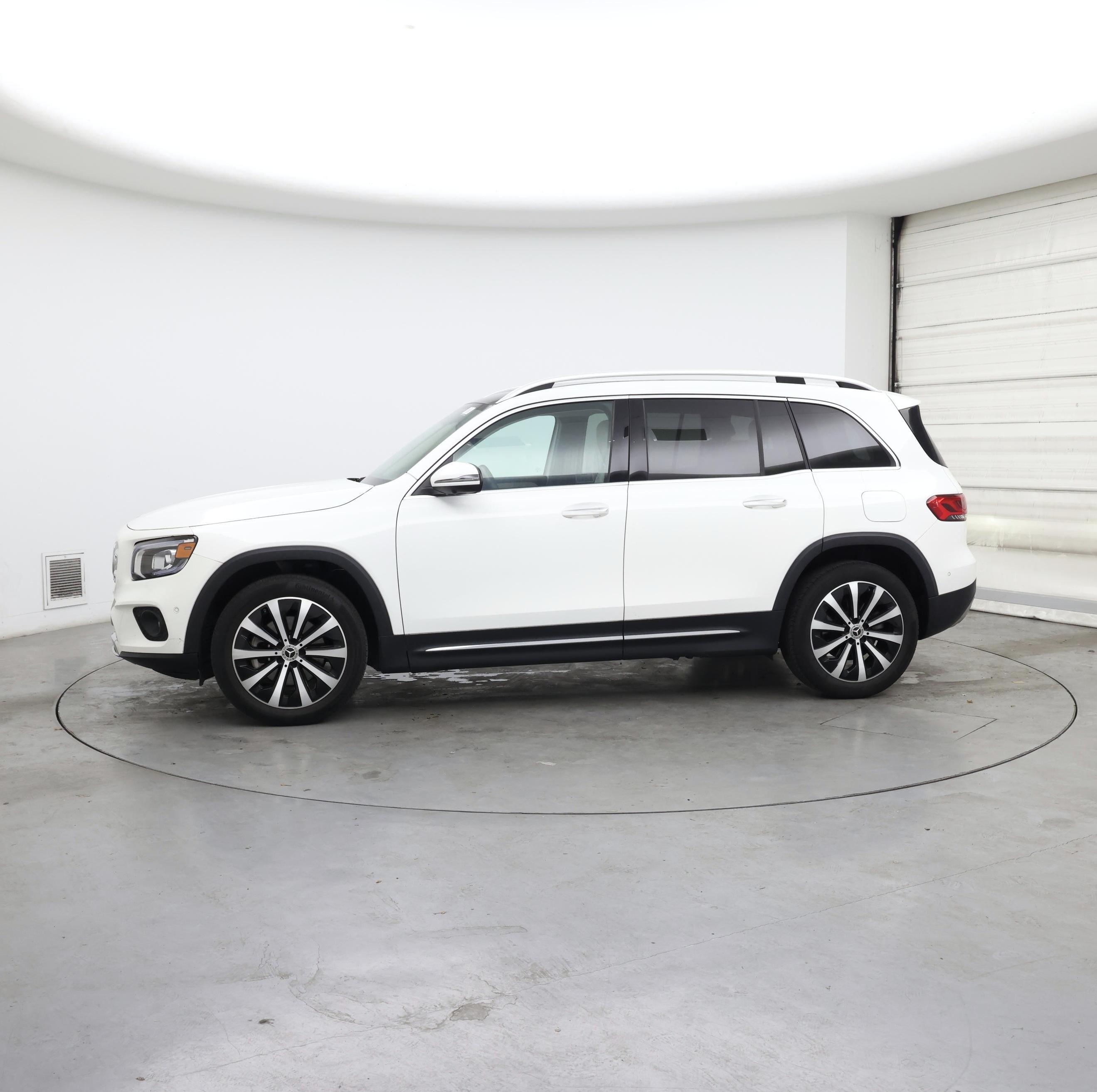 Thumbnail: 2022 Mercedes-Benz GLB - 3