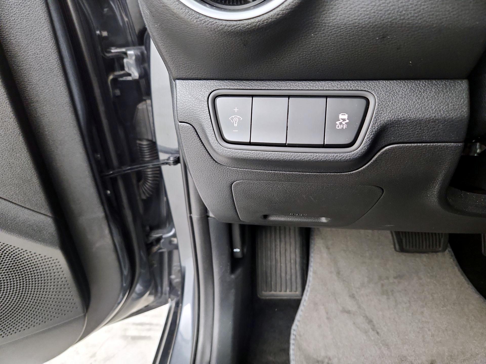 Thumbnail: 2024 Kia Forte - 11