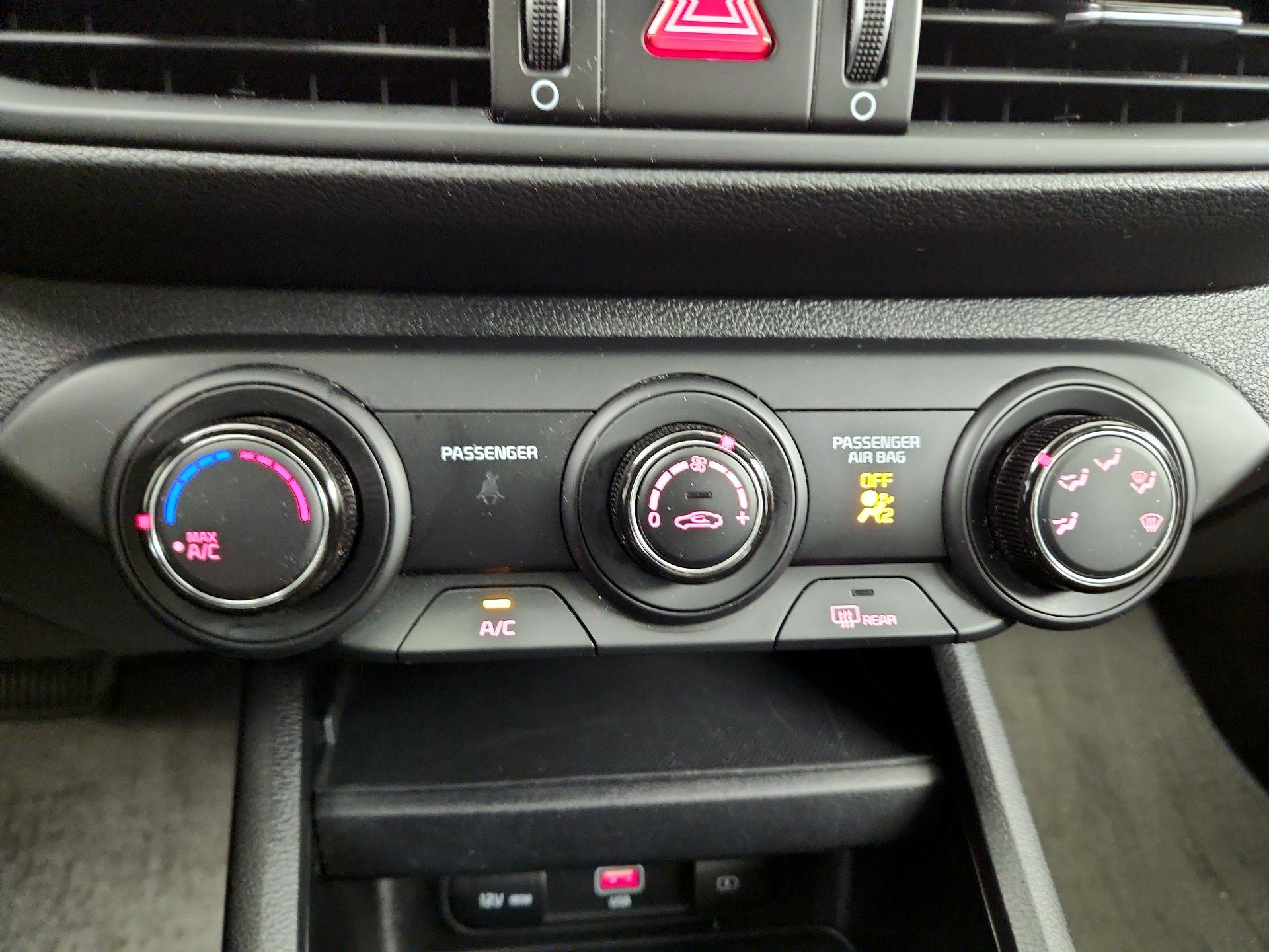 Thumbnail: 2024 Kia Forte - 14