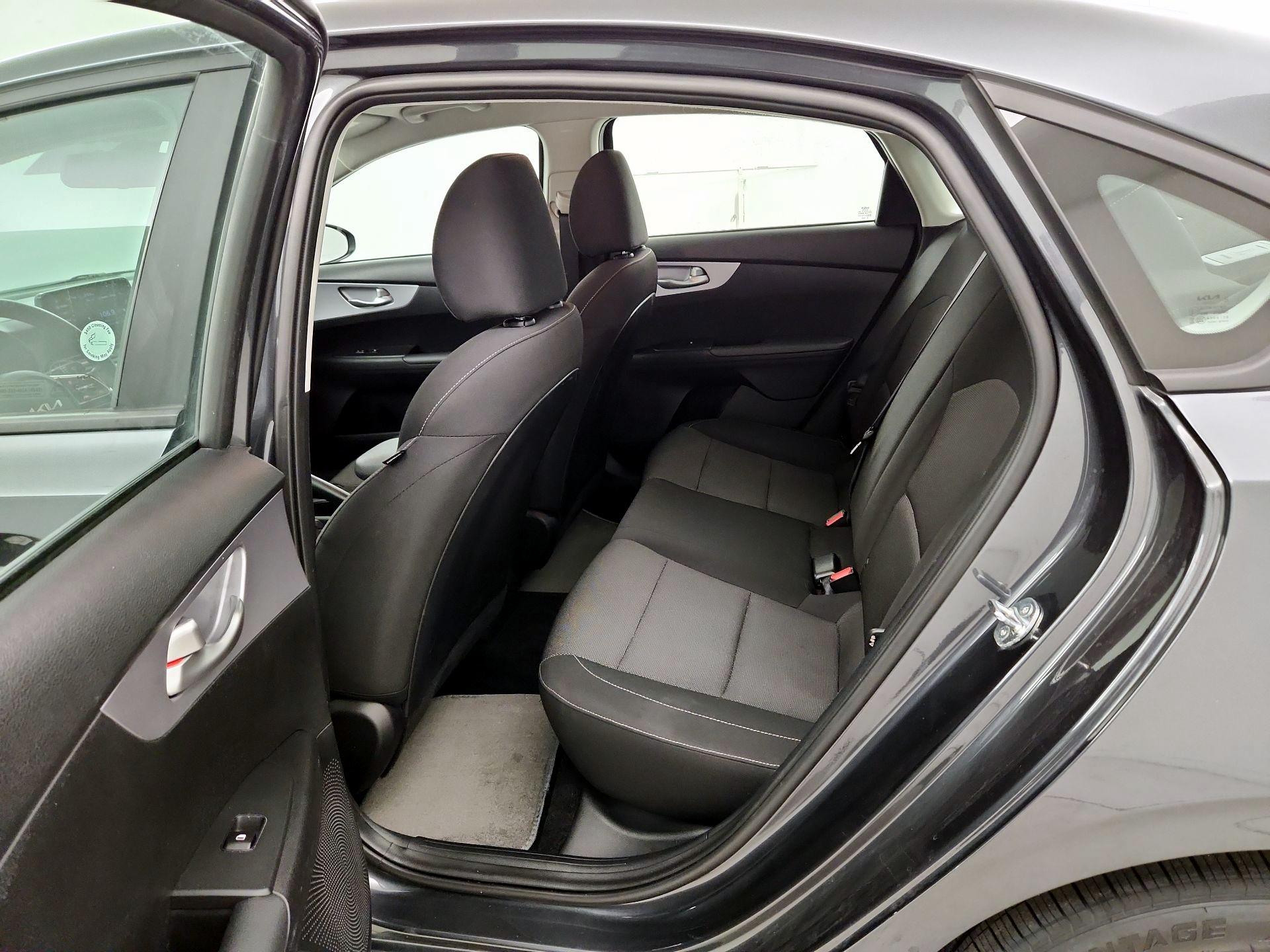 Thumbnail: 2024 Kia Forte - 17