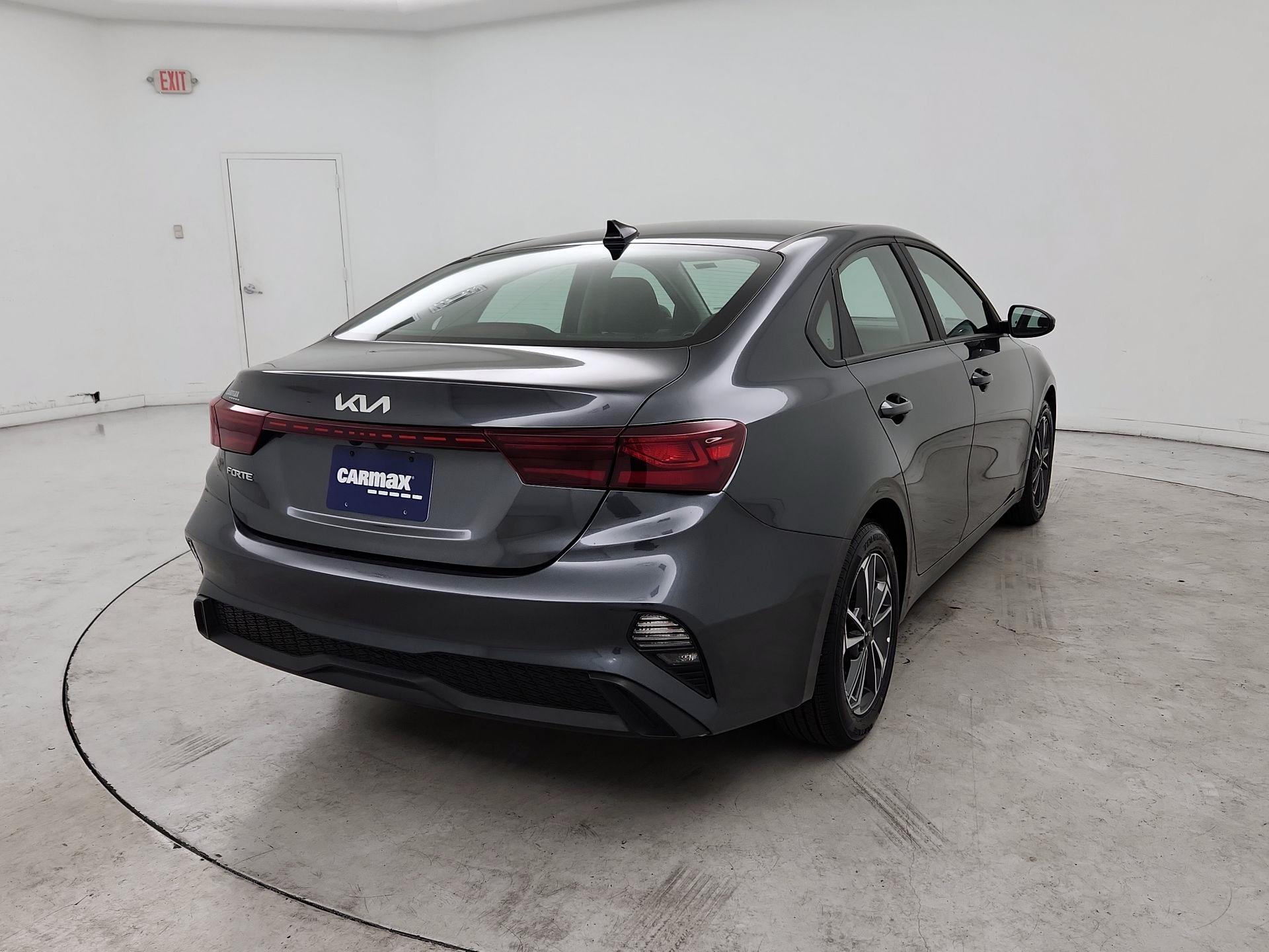 Thumbnail: 2024 Kia Forte - 5