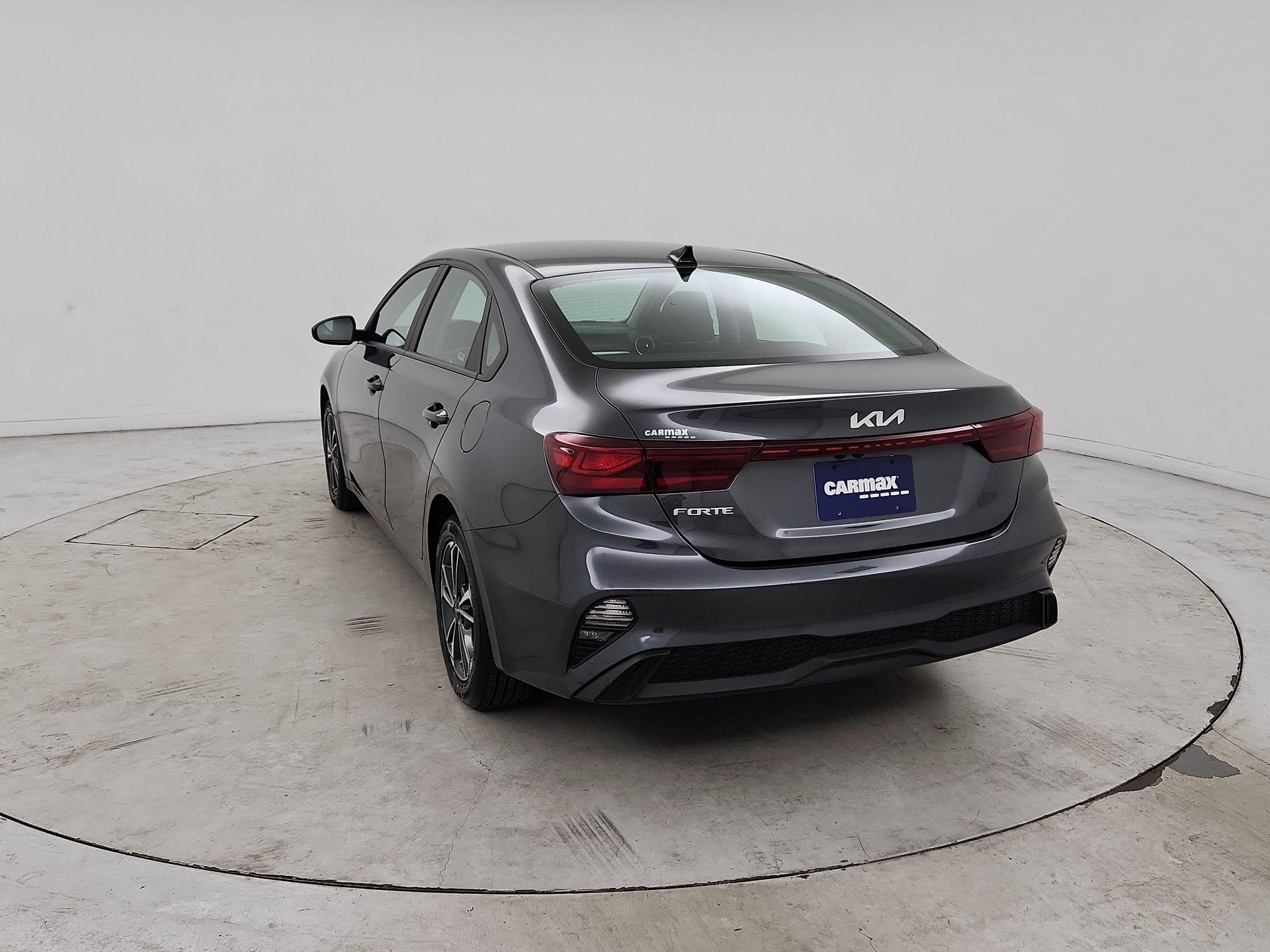 Thumbnail: 2024 Kia Forte - 7