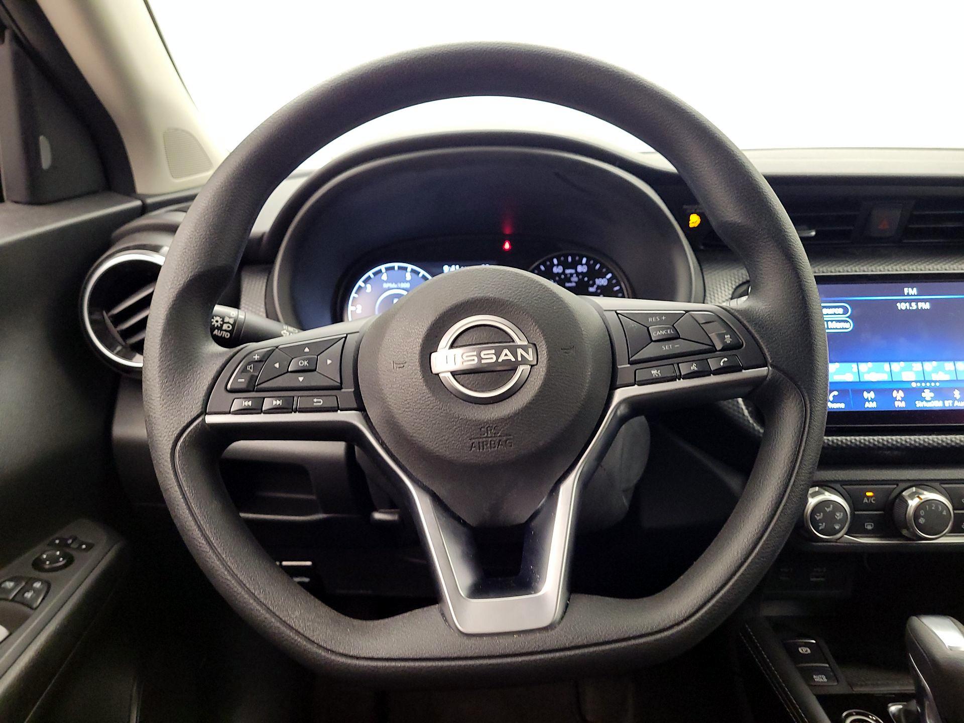 Thumbnail: 2023 Nissan Kicks - 10