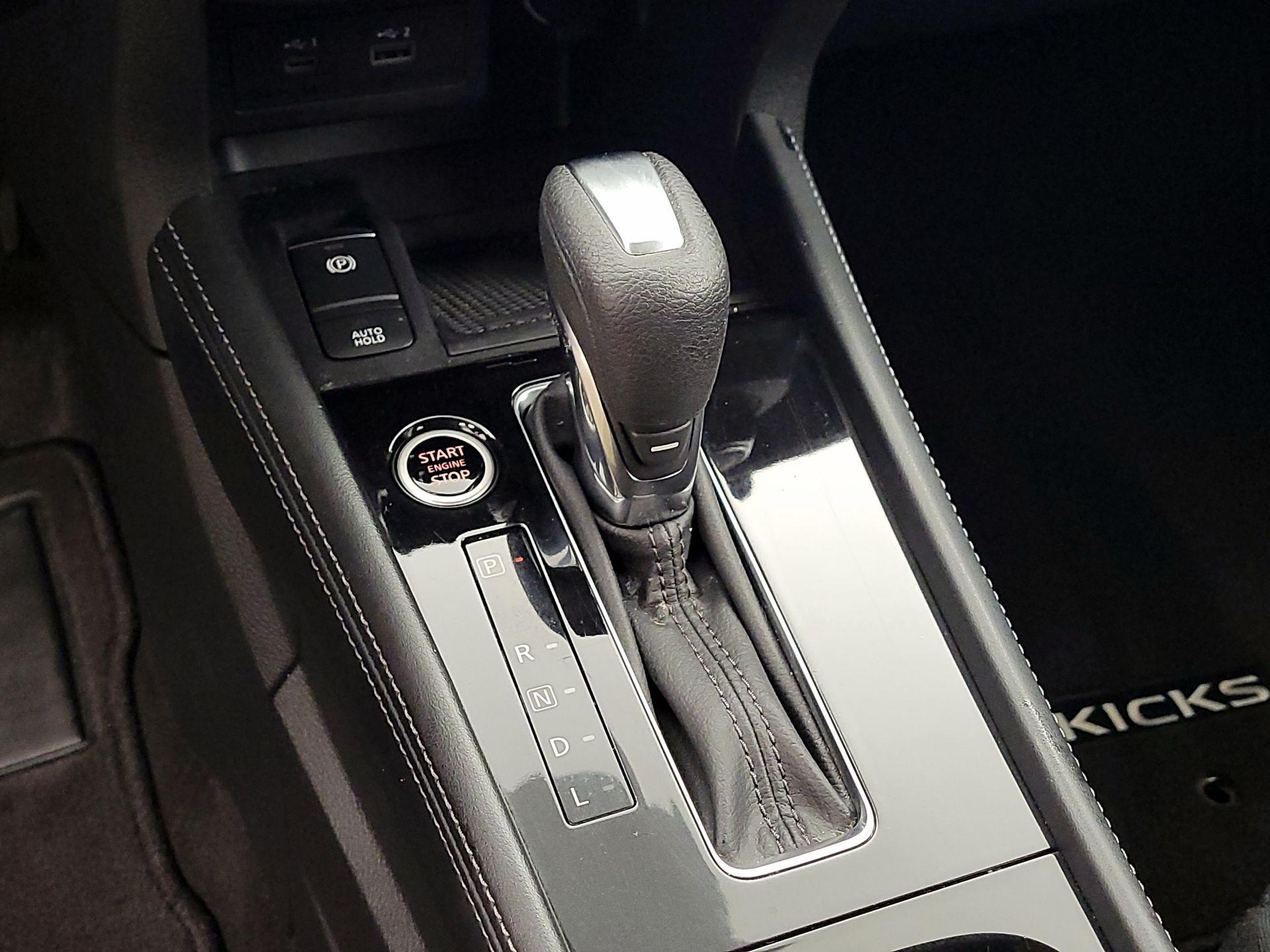 Thumbnail: 2023 Nissan Kicks - 16