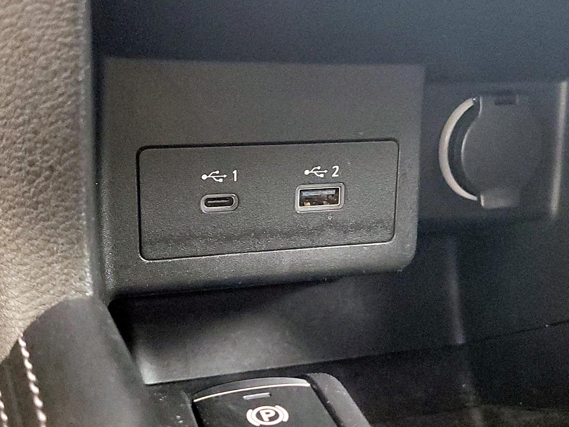 Thumbnail: 2023 Nissan Kicks - 17