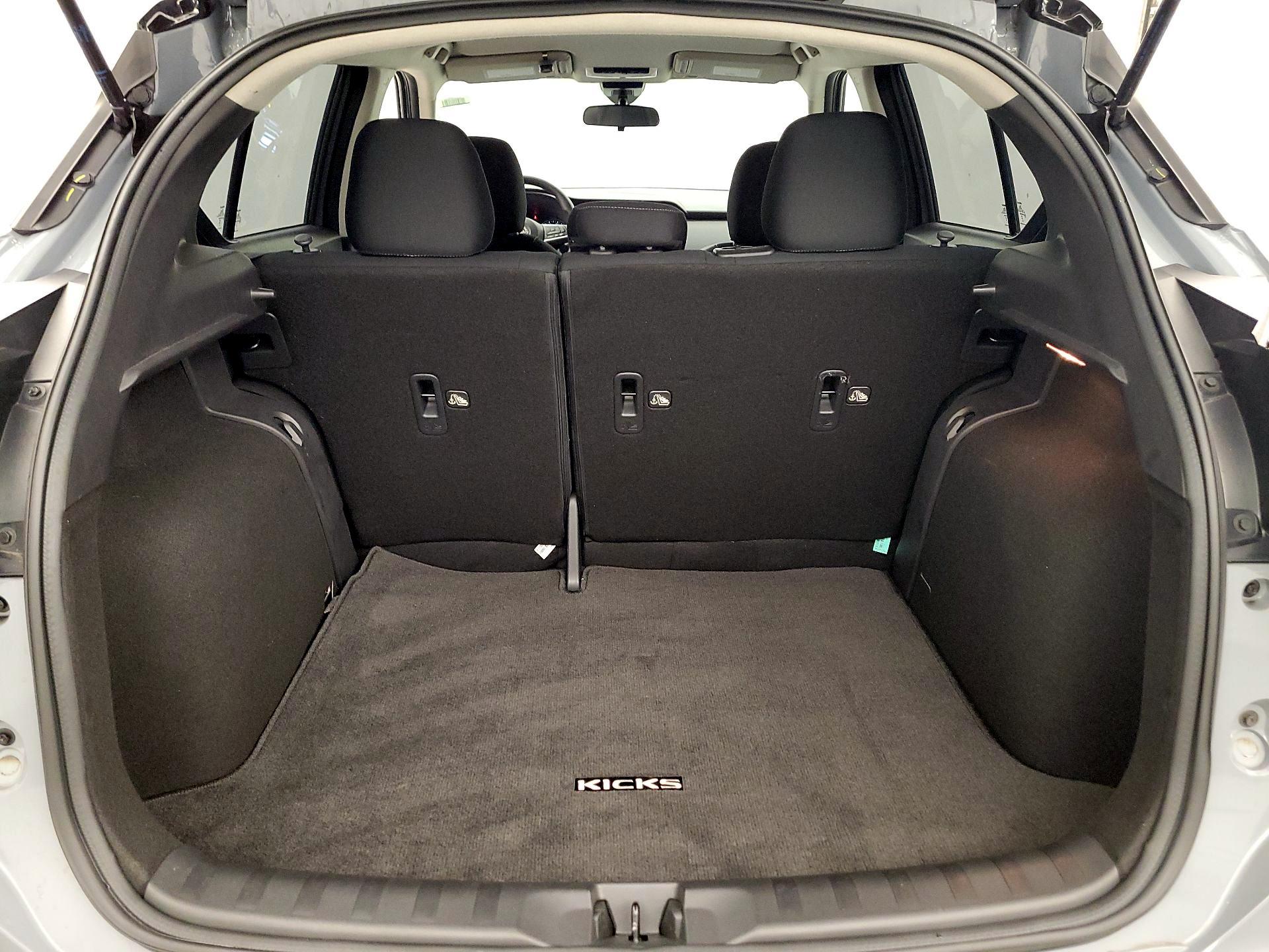 Thumbnail: 2023 Nissan Kicks - 19