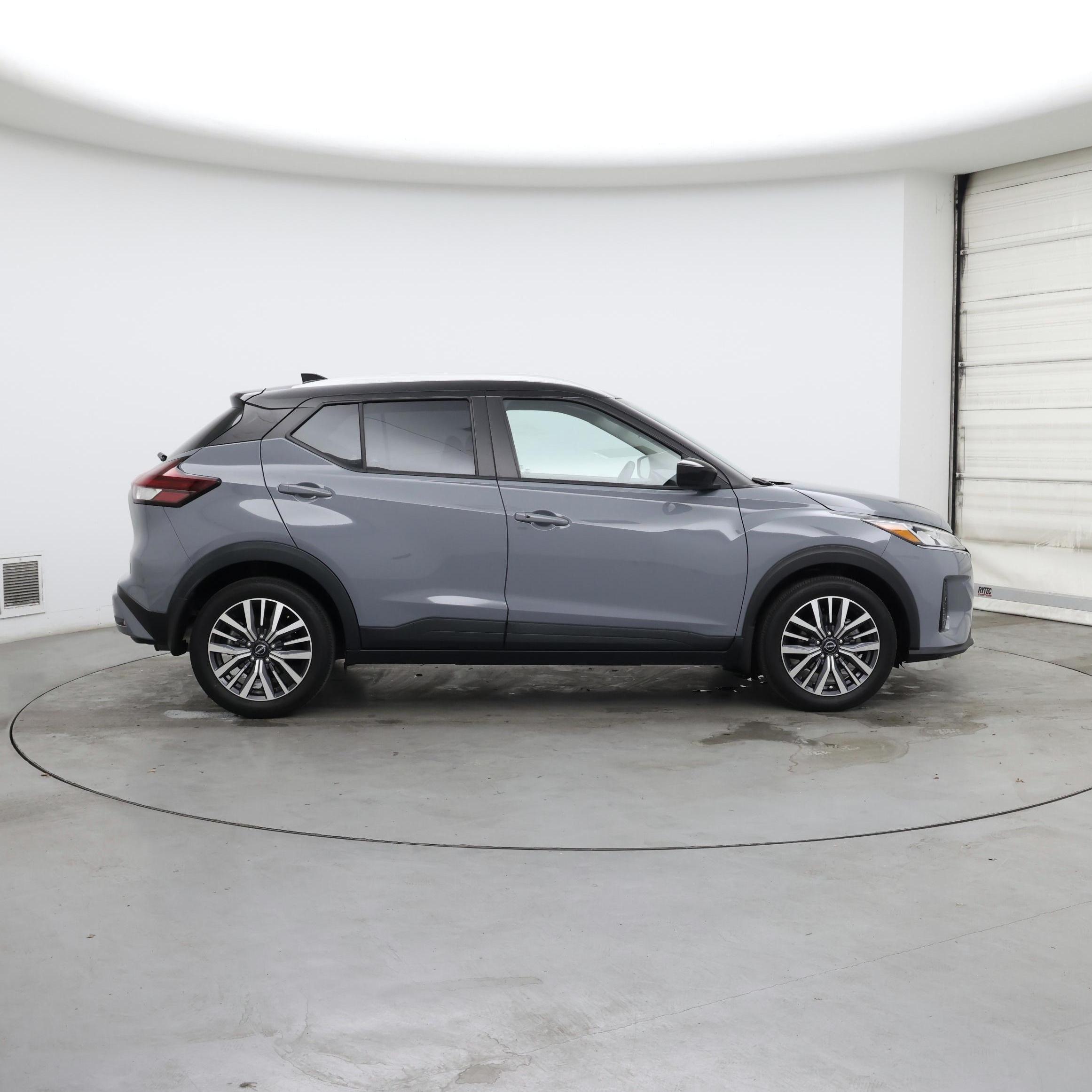 Thumbnail: 2023 Nissan Kicks - 7