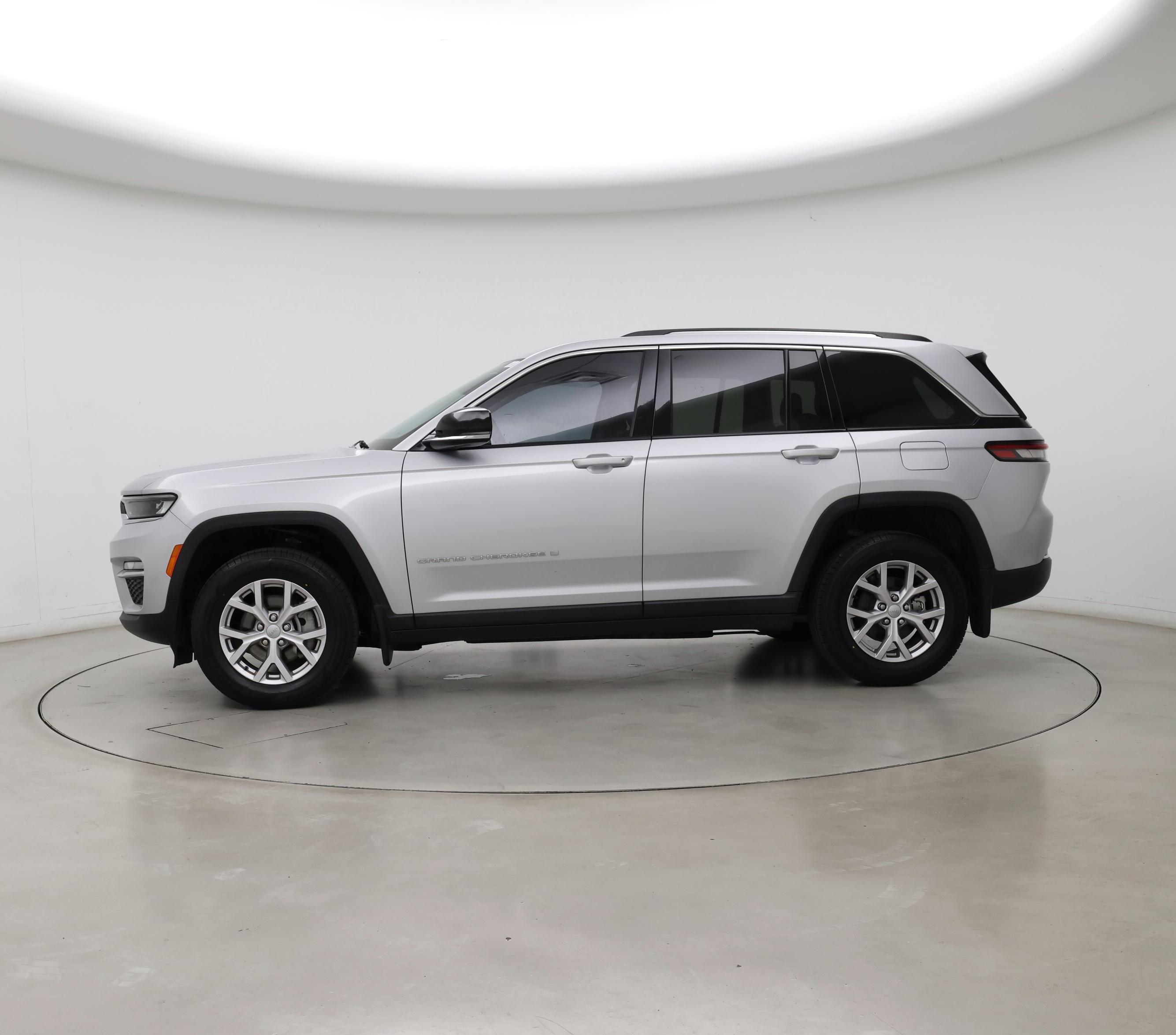 Thumbnail: 2022 Jeep Grand Cherokee - 3