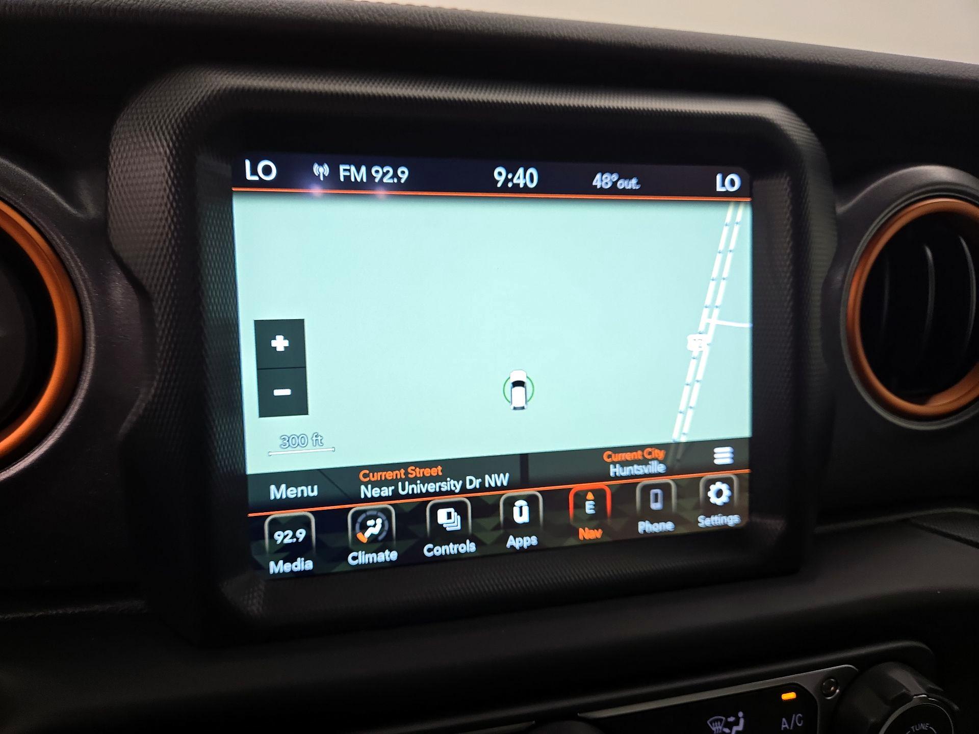 Thumbnail: 2021 Jeep Gladiator - 14