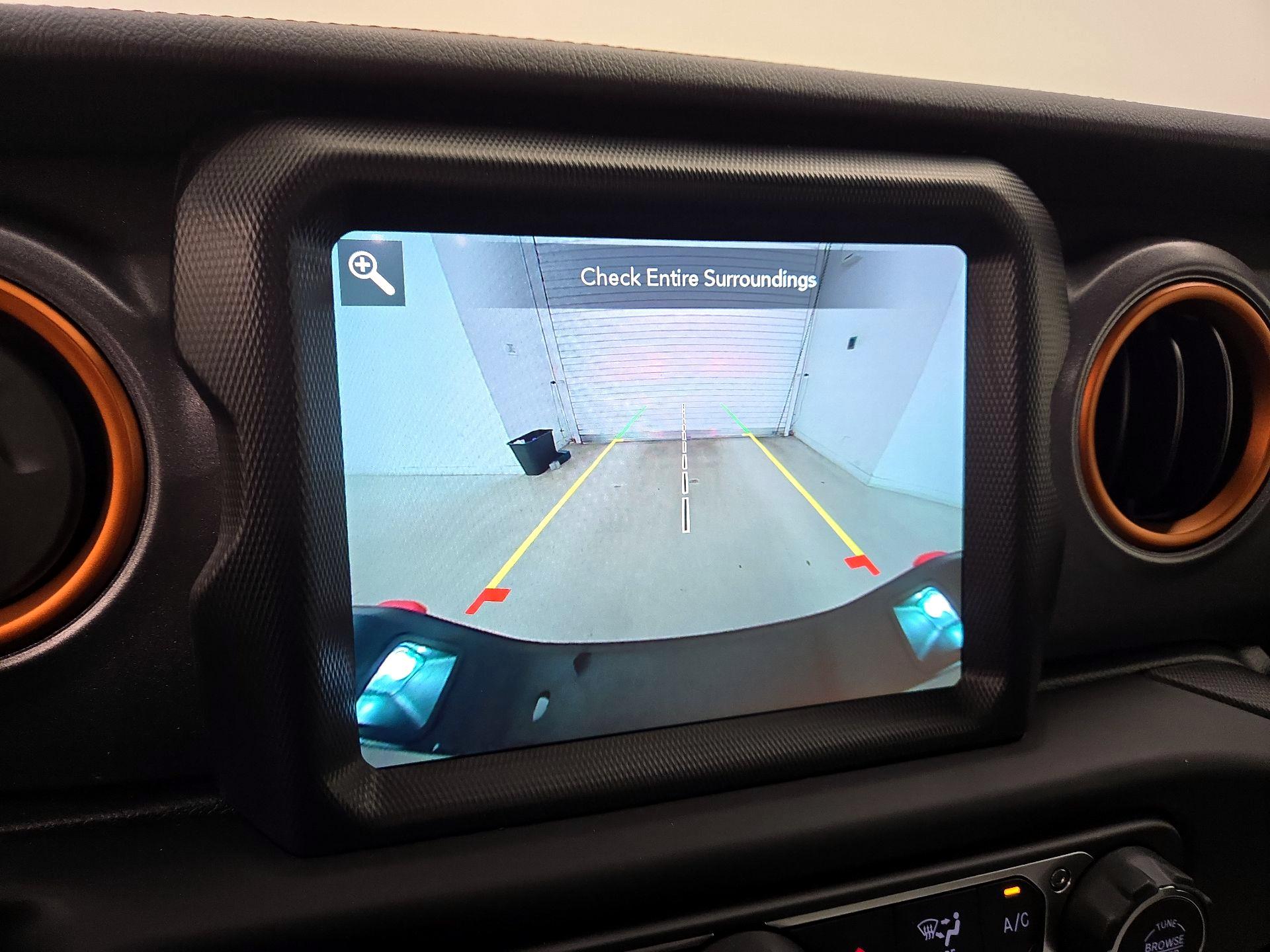 Thumbnail: 2021 Jeep Gladiator - 15