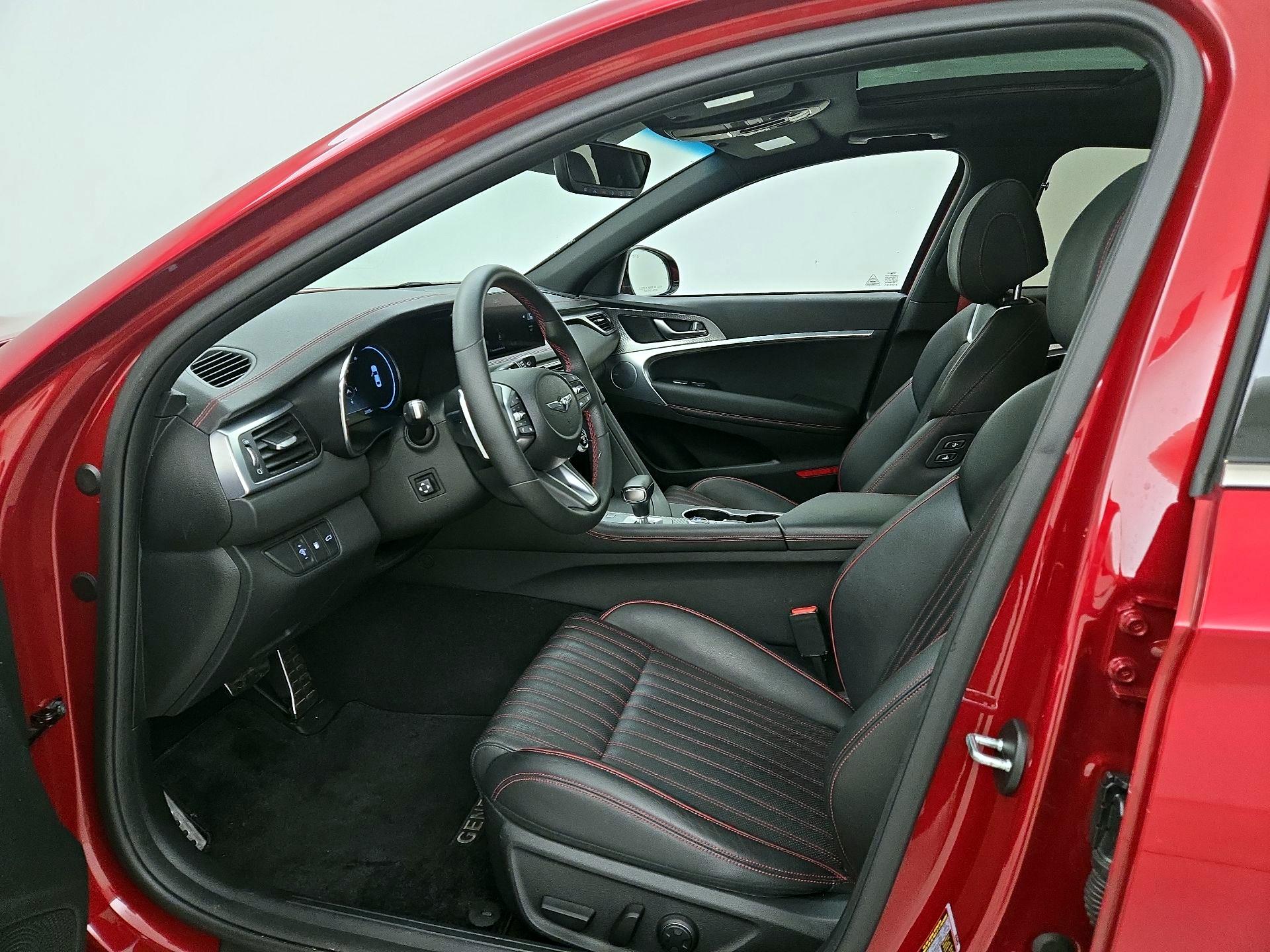 Thumbnail: 2023 Genesis G70 - 11