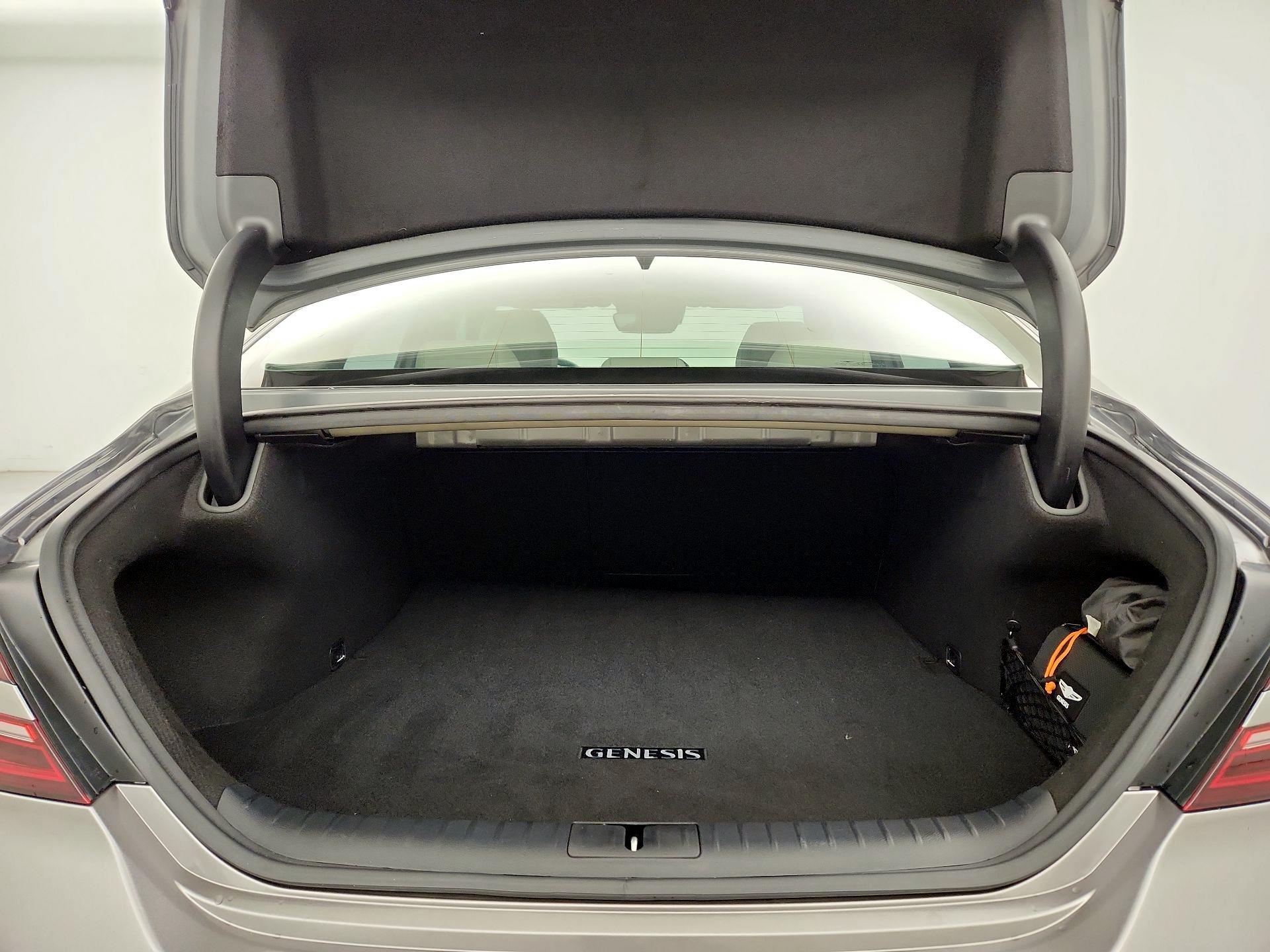 Thumbnail: 2023 Genesis G70 - 20