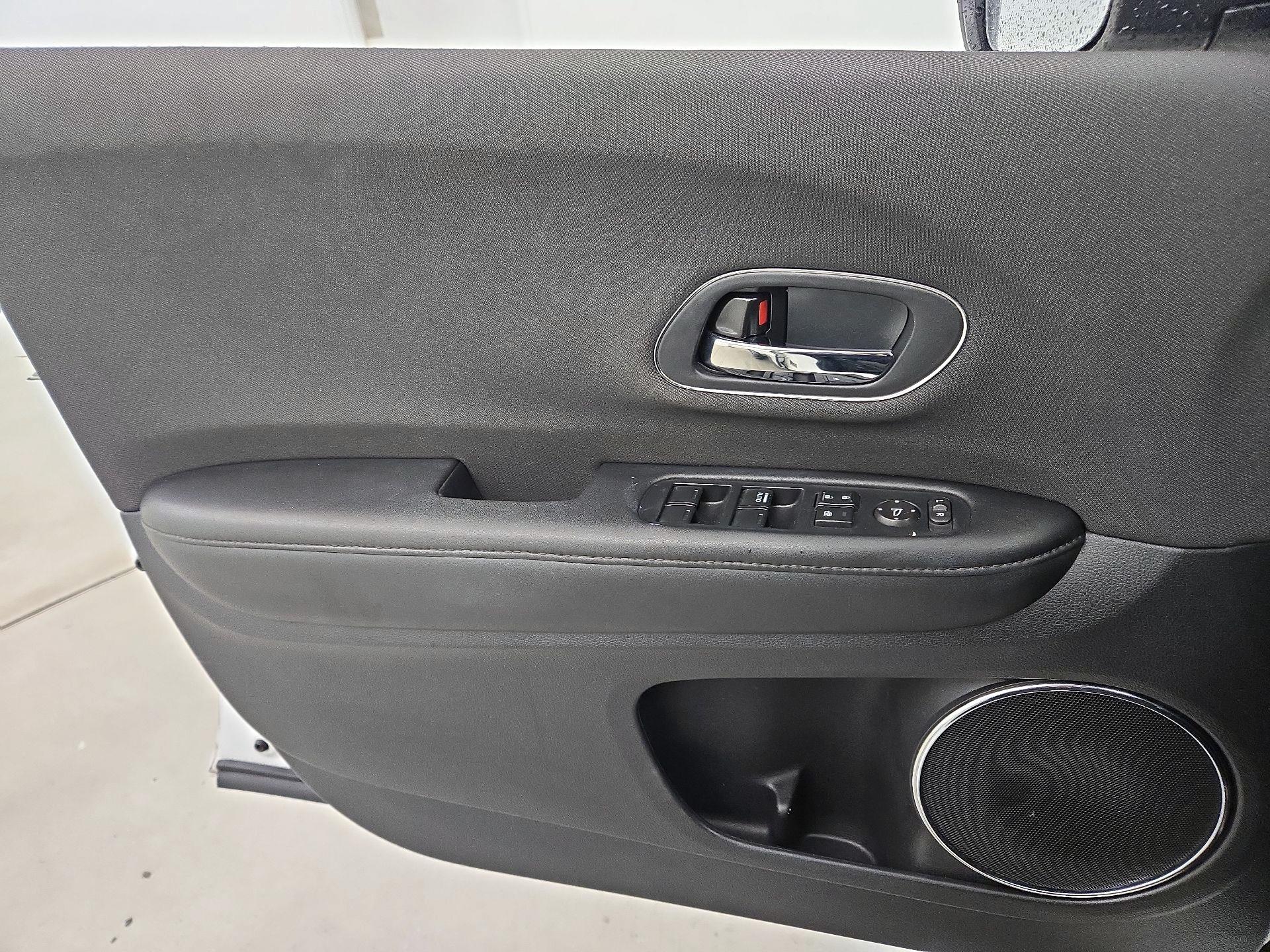 Thumbnail: 2022 Honda HR-V - 12