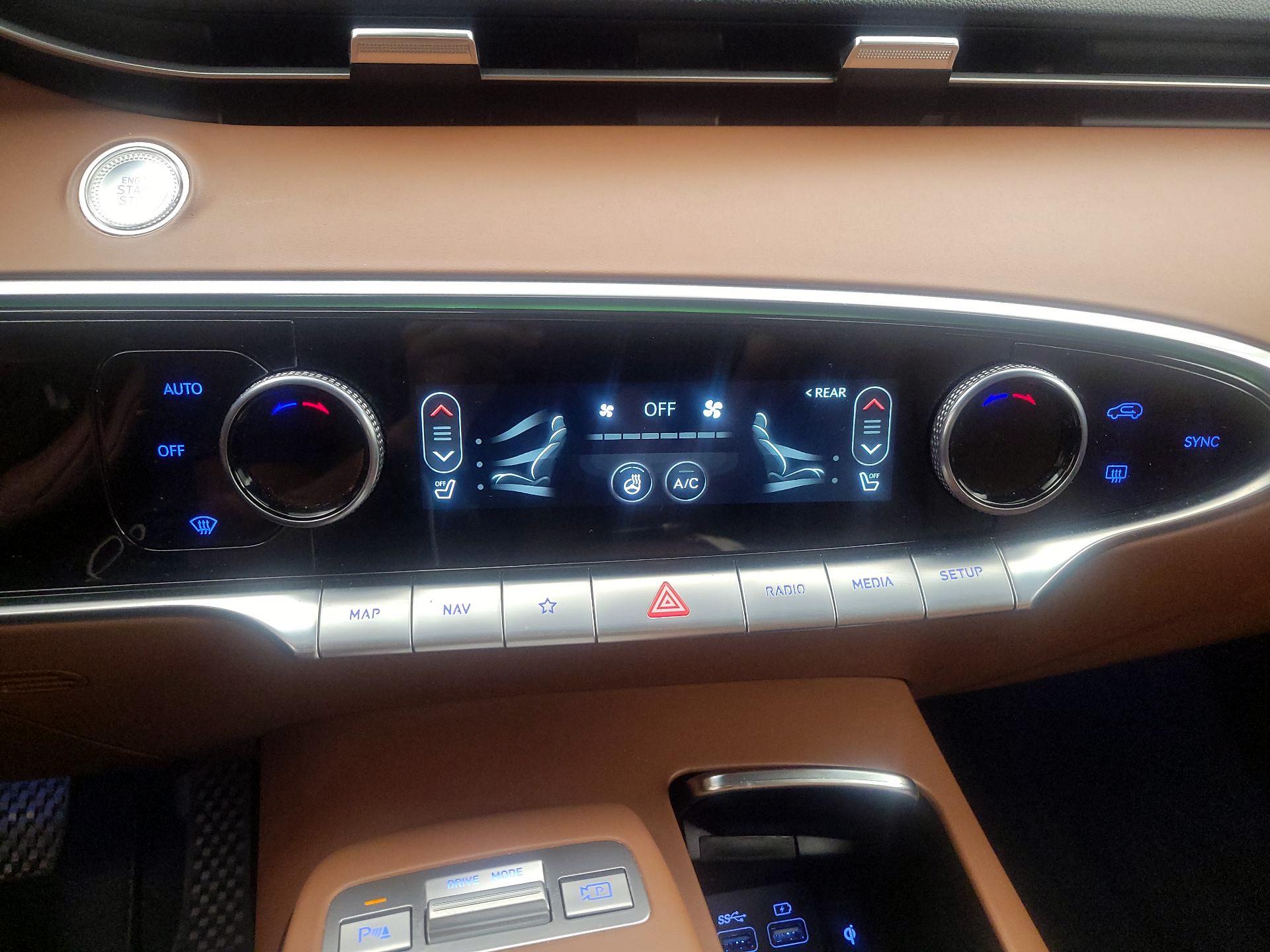 Thumbnail: 2025 Genesis GV70 - 16